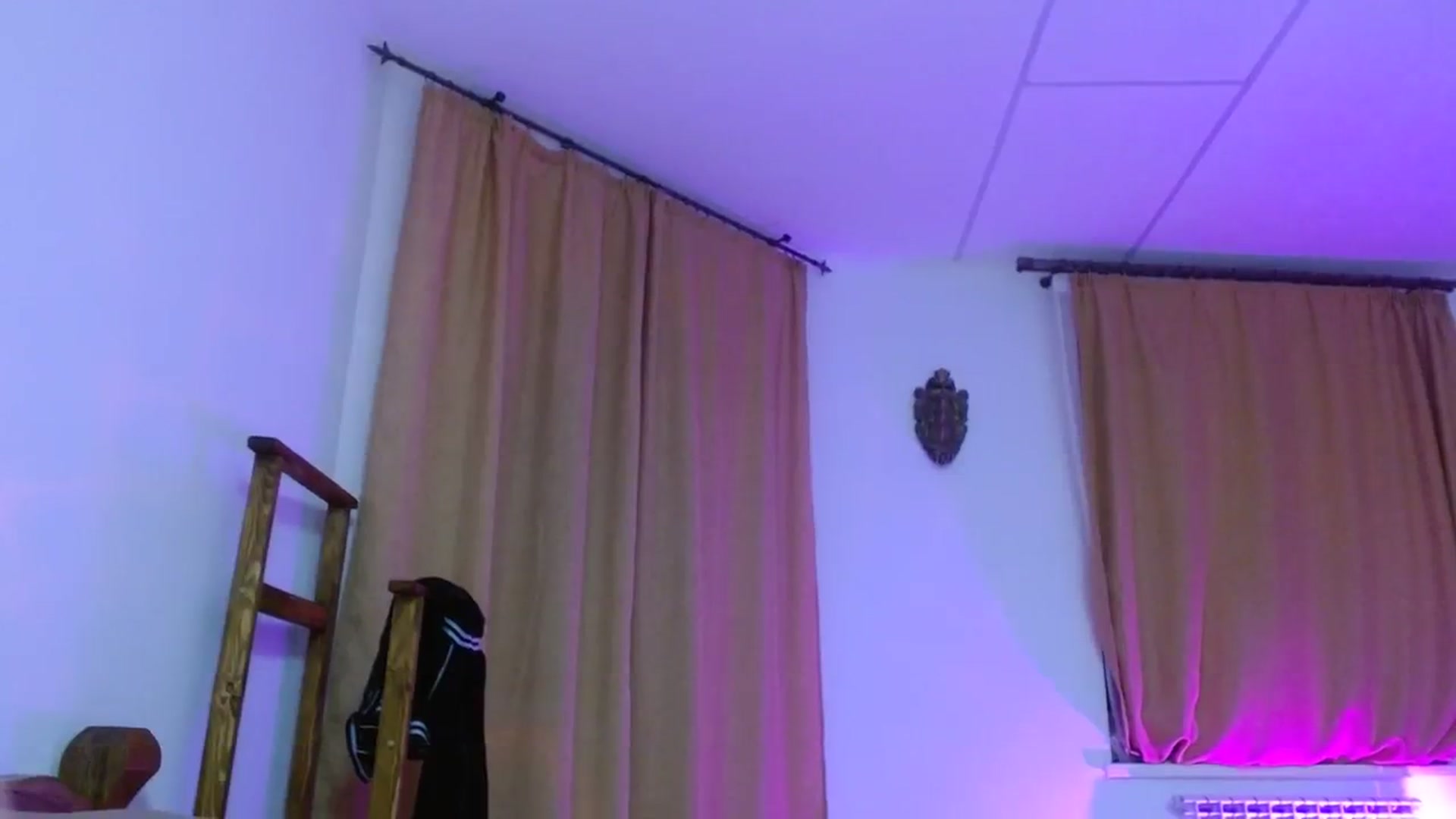 Gallery image thumbnail from UGLYGIRL_'s myfreecams stream on, 02/28/2024, 19:24 image 20 of 20