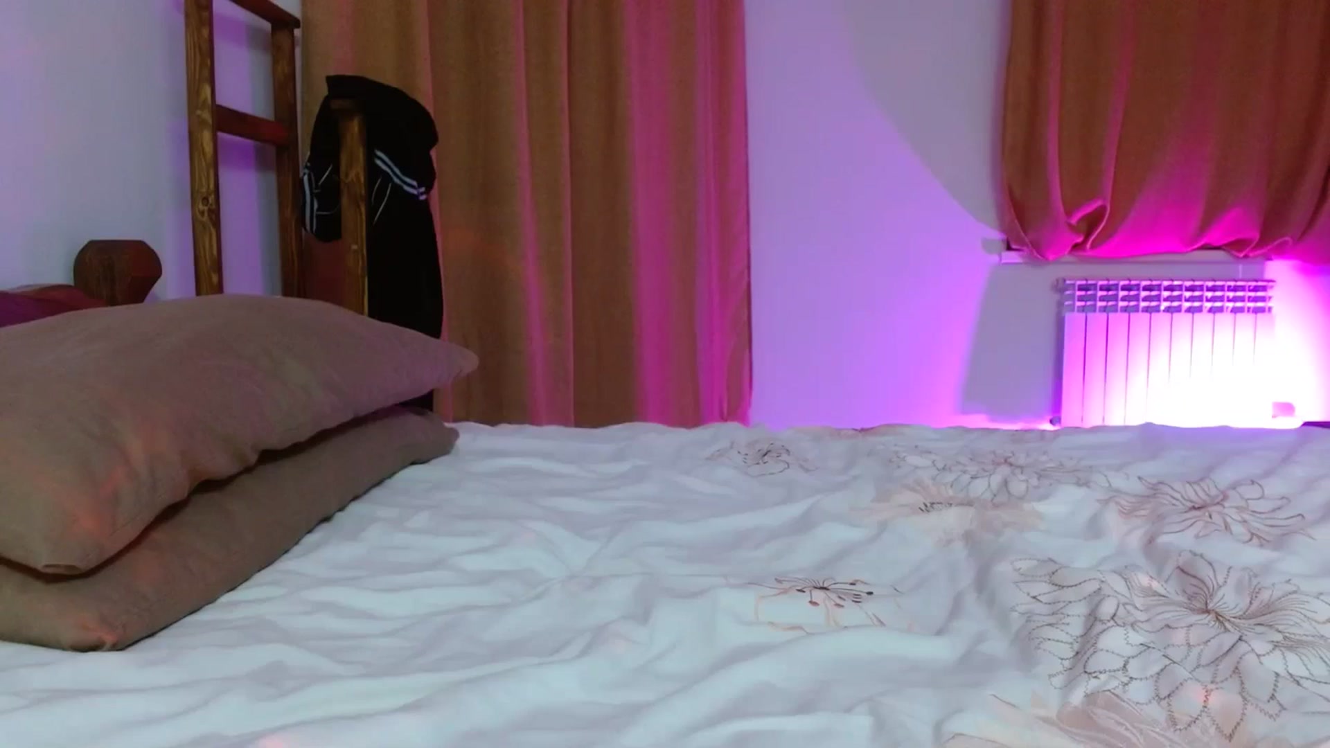 Gallery image thumbnail from UGLYGIRL_'s myfreecams stream on, 03/03/2024, 03:44 image 7 of 20