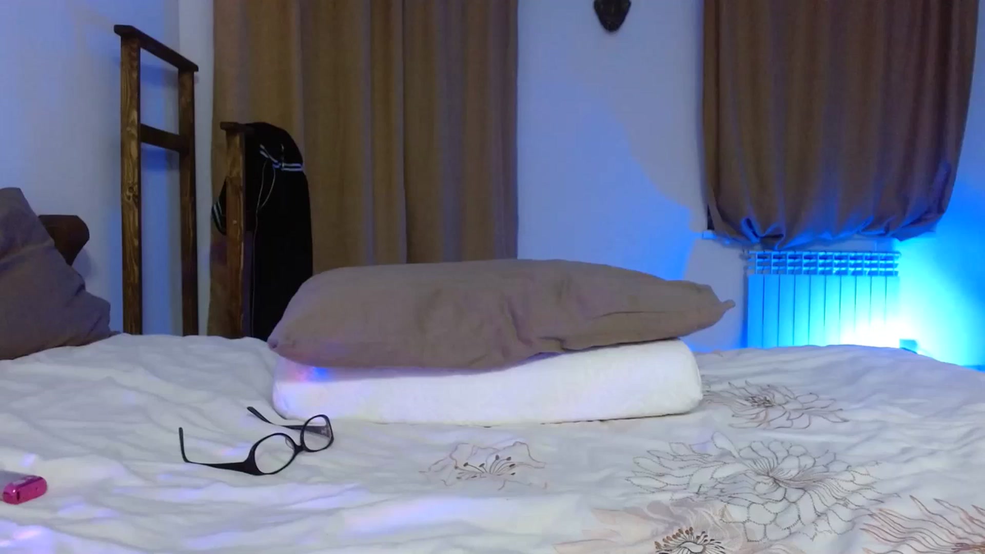 Gallery image thumbnail from UGLYGIRL_'s myfreecams stream on, 03/06/2024, 22:07 image 3 of 20