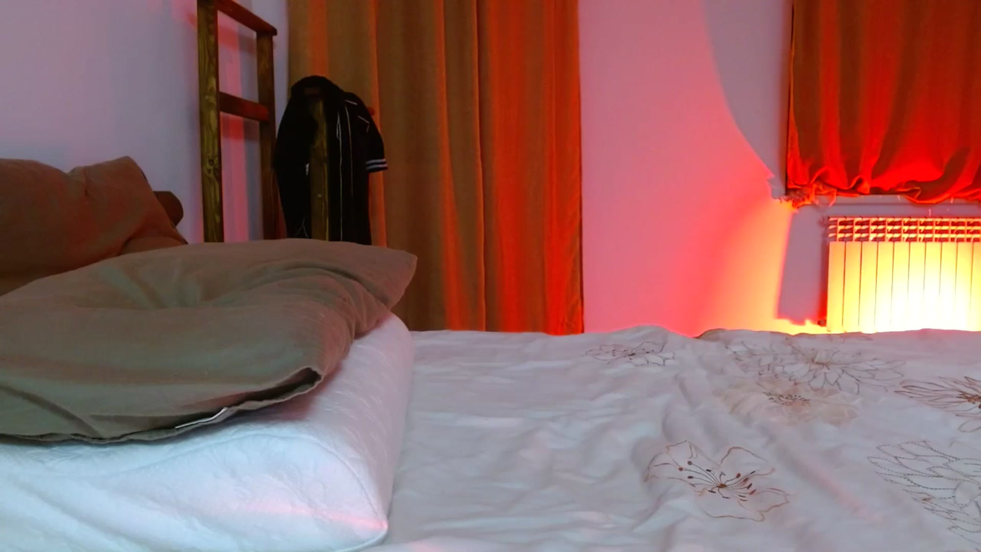 Gallery image thumbnail from UGLYGIRL_'s myfreecams stream on, 03/08/2024, 21:12 image 19 of 20