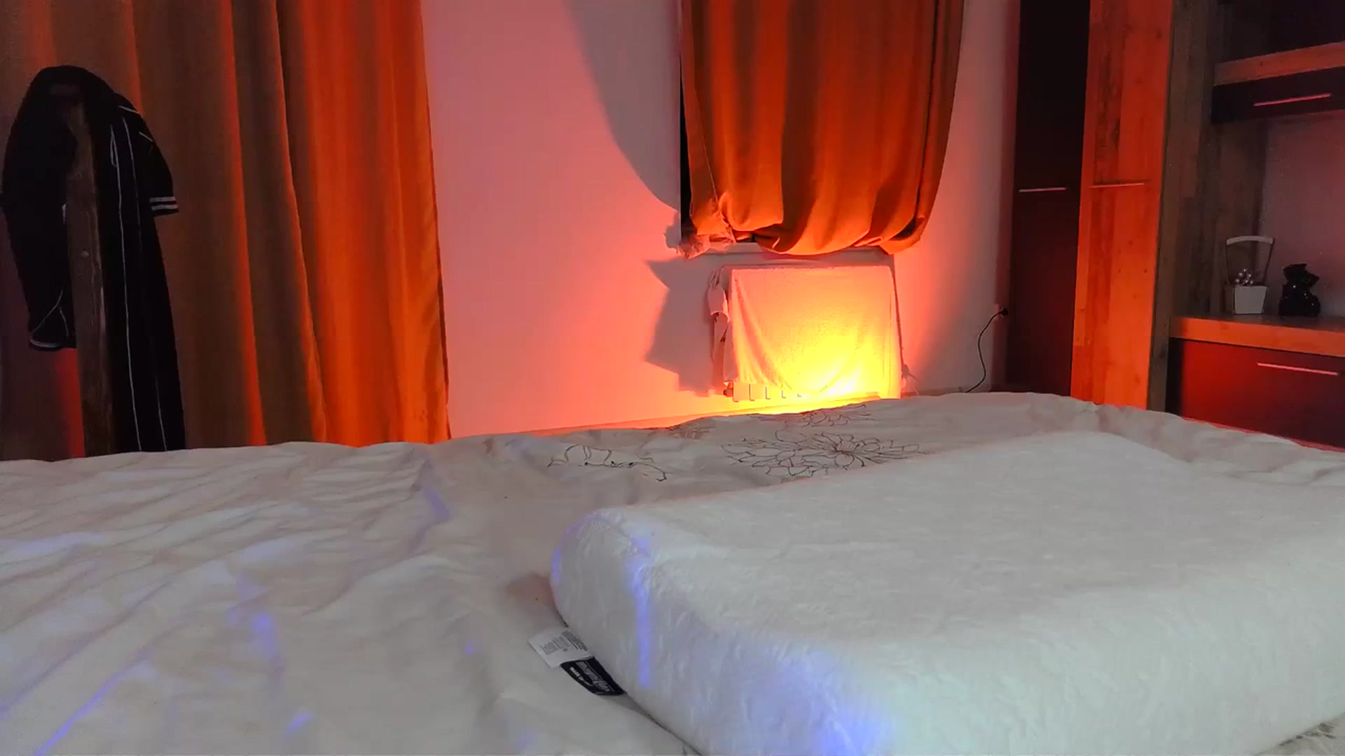Gallery image thumbnail from UGLYGIRL_'s myfreecams stream on, 03/10/2024, 24:52 image 2 of 20