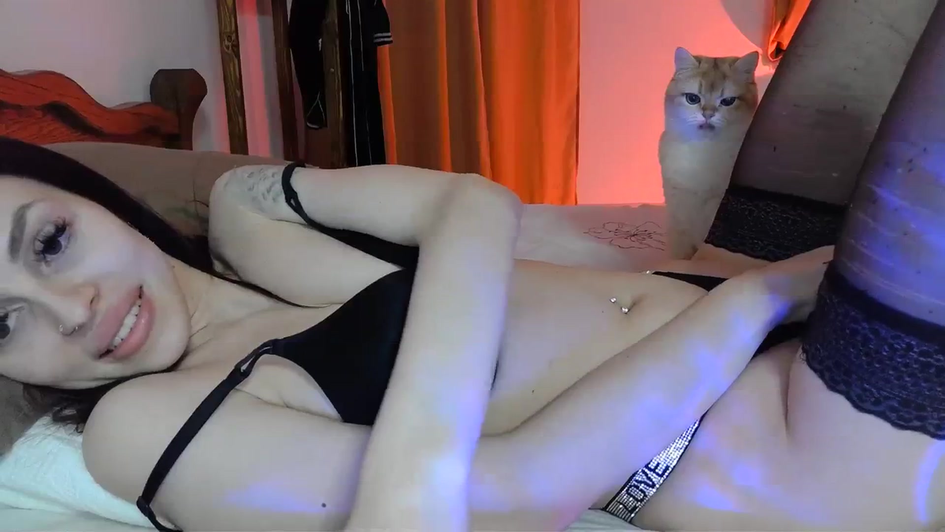 Gallery image thumbnail from UGLYGIRL_'s myfreecams stream on, 03/10/2024, 03:20 image 10 of 20