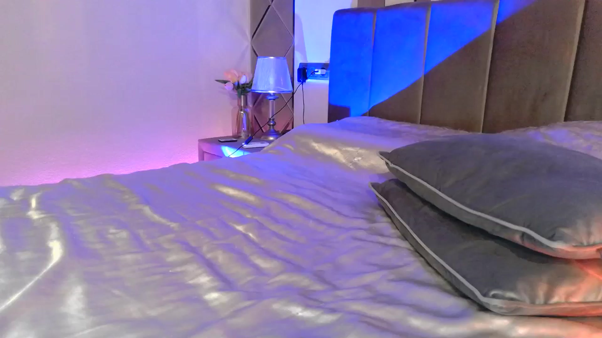 Gallery image thumbnail from UGLYGIRL_'s myfreecams stream on, 03/15/2024, 04:52 image 8 of 20