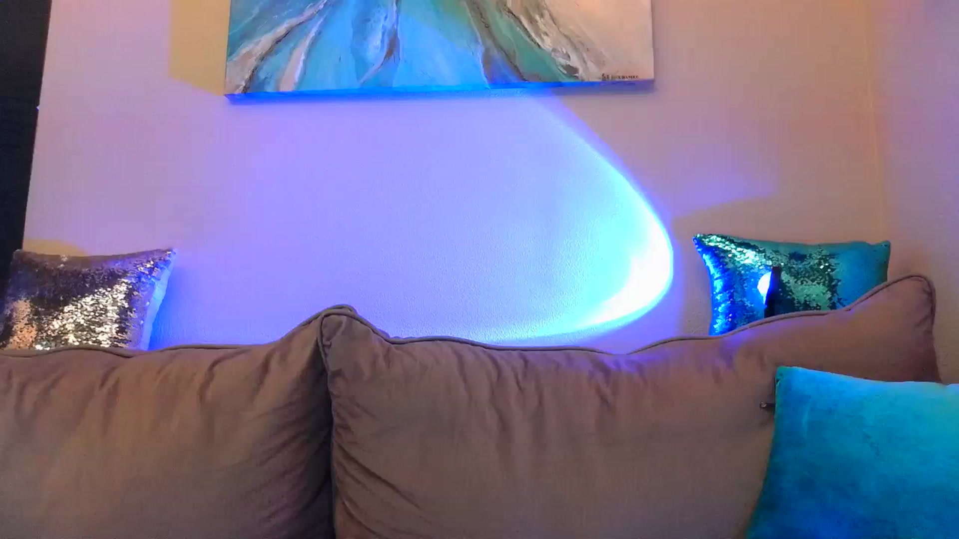 Gallery image thumbnail from UGLYGIRL_'s myfreecams stream on, 03/29/2024, 24:57 image 1 of 20