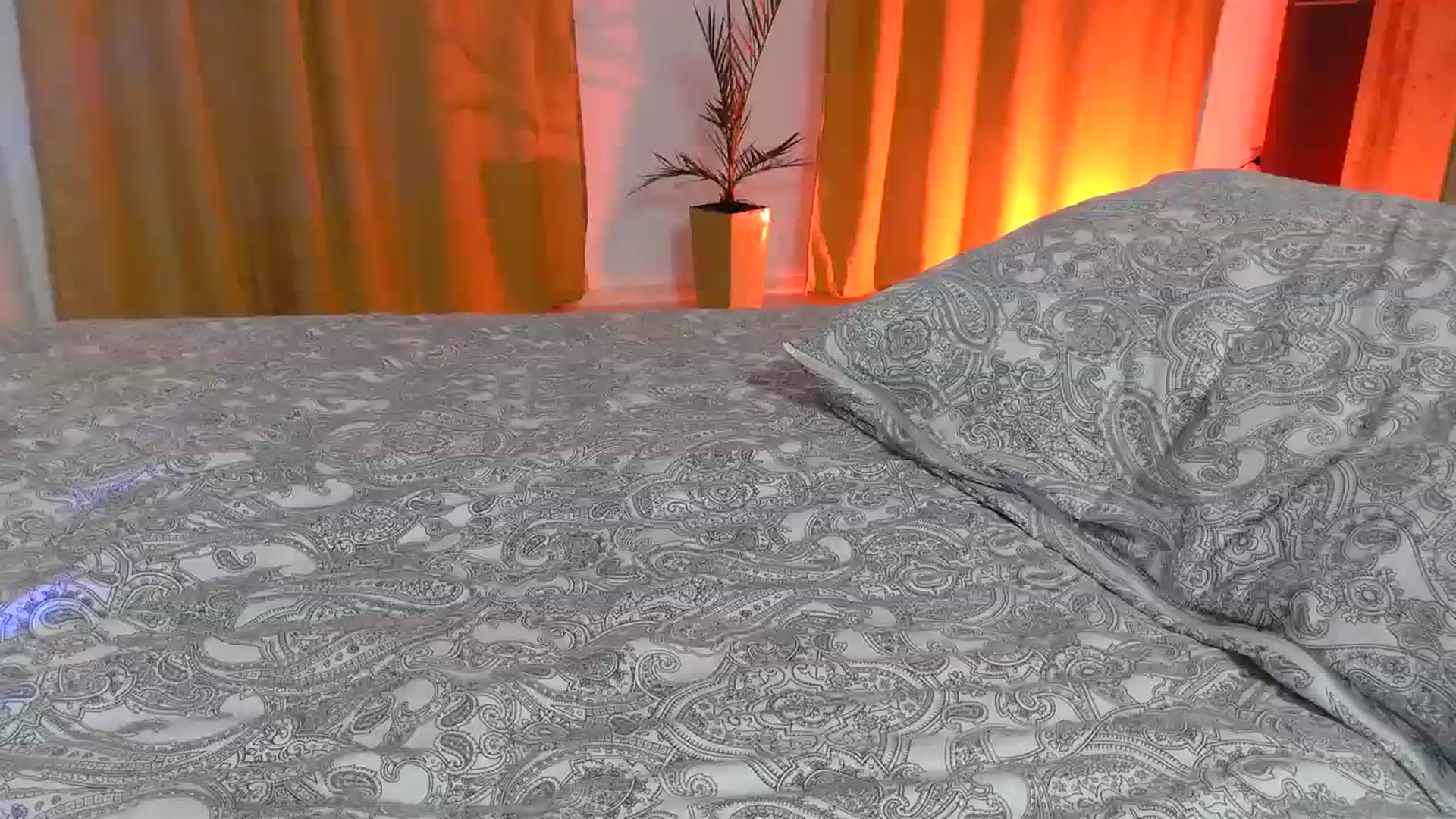 Gallery image thumbnail from UGLYGIRL_'s myfreecams stream on, 04/04/2024, 20:14 image 1 of 20