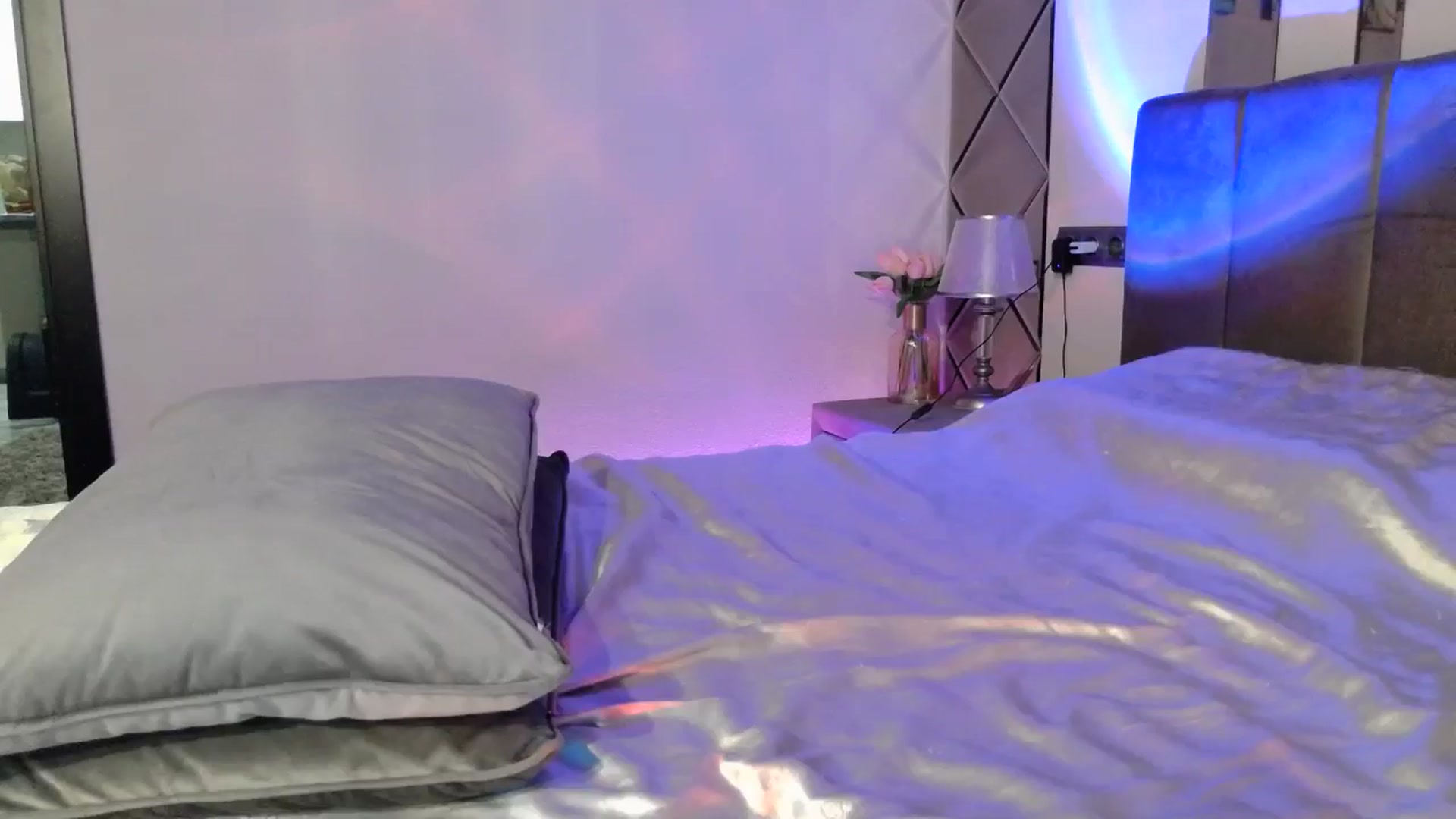 Gallery image thumbnail from UGLYGIRL_'s myfreecams stream on, 04/23/2024, 02:08 image 15 of 20