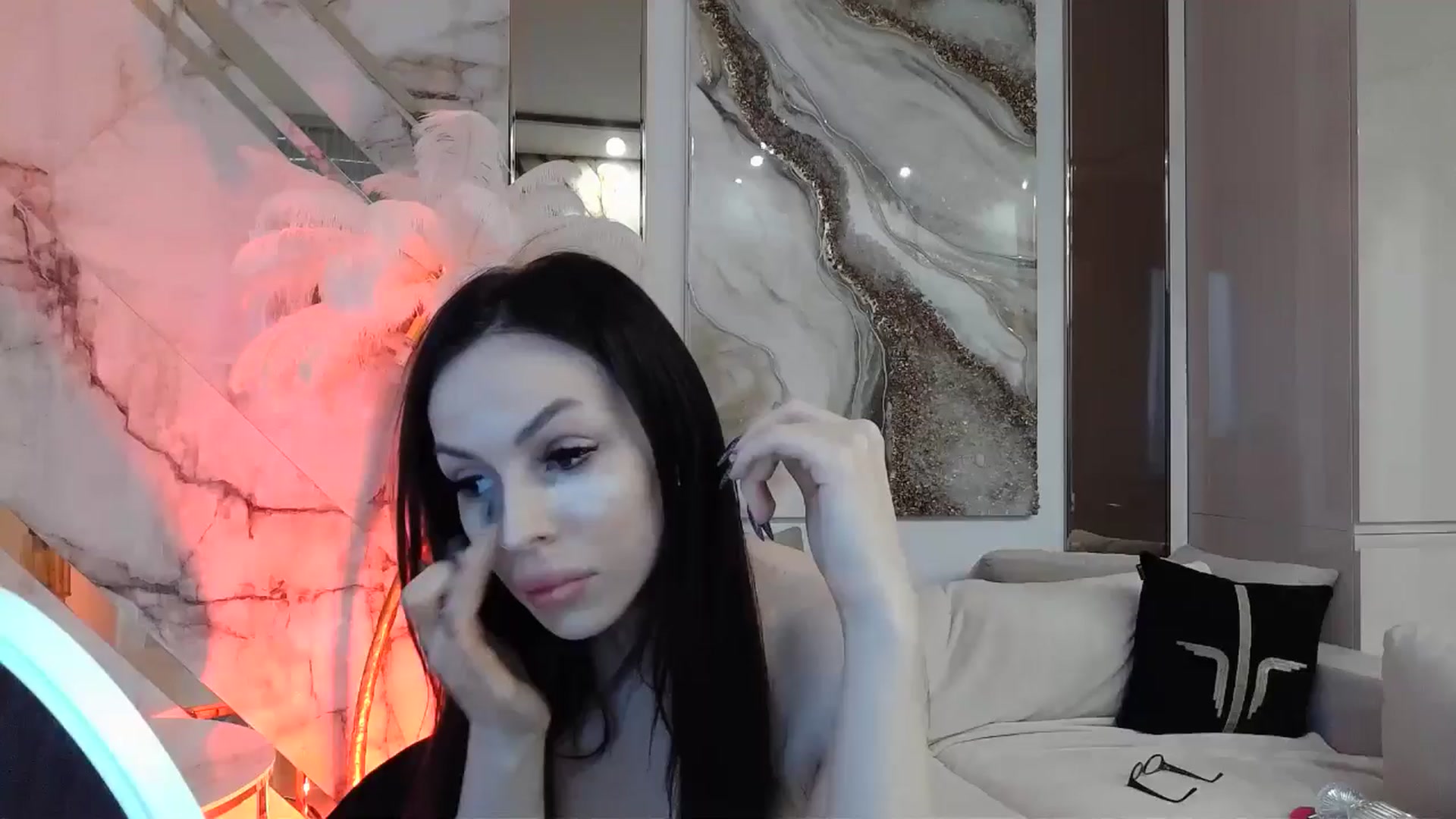Gallery image thumbnail from UGLYGIRL_'s myfreecams stream on, 05/05/2024, 17:35 image 8 of 20