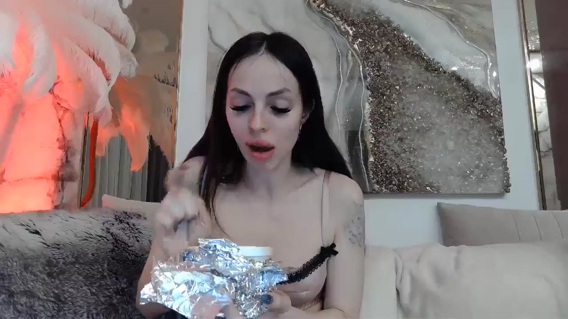 Gallery image thumbnail from UGLYGIRL_'s myfreecams stream on, 05/17/2024, 19:38 image 19 of 20