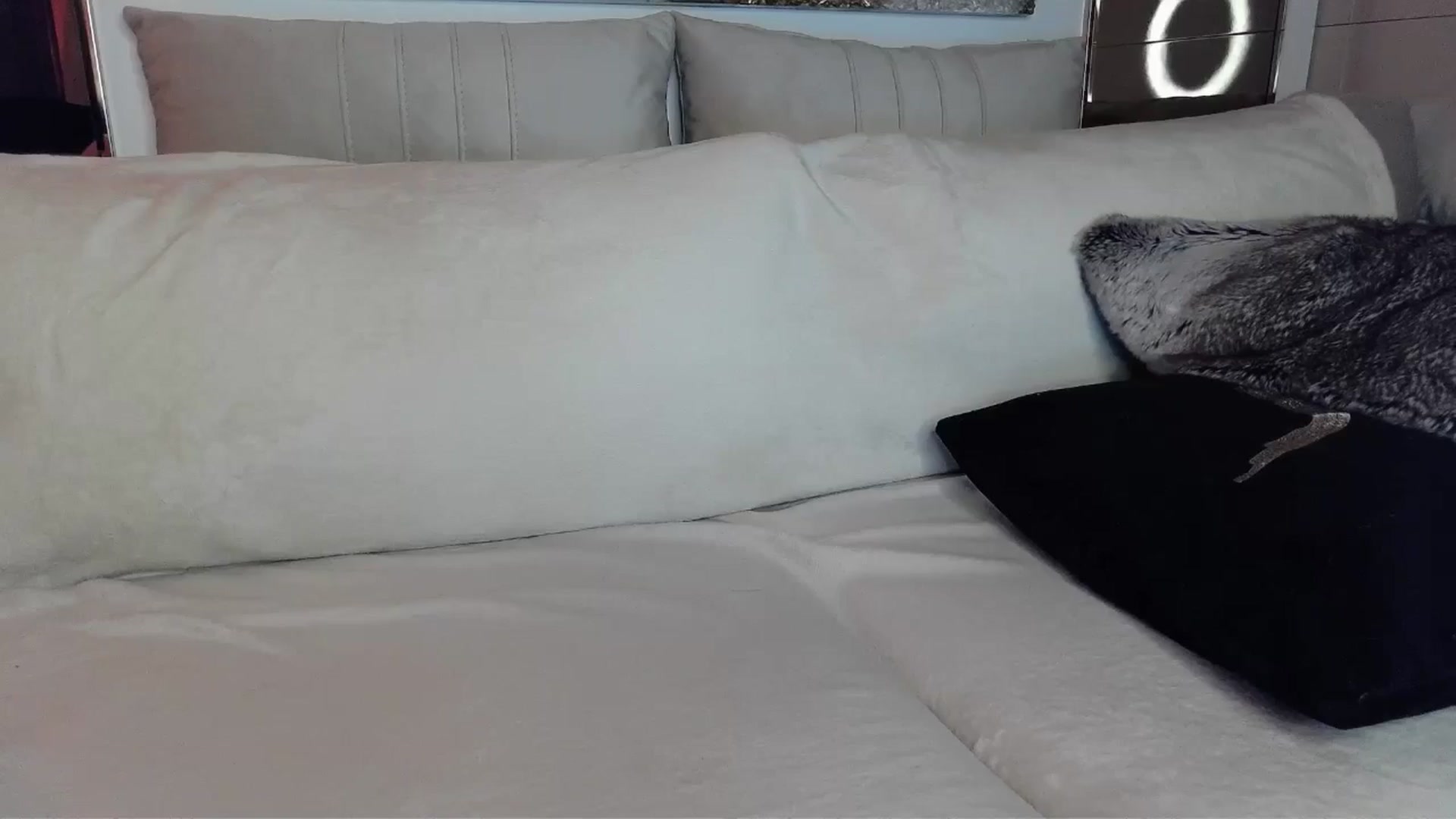 Gallery image thumbnail from UGLYGIRL_'s myfreecams stream on, 05/20/2024, 21:03 image 15 of 20
