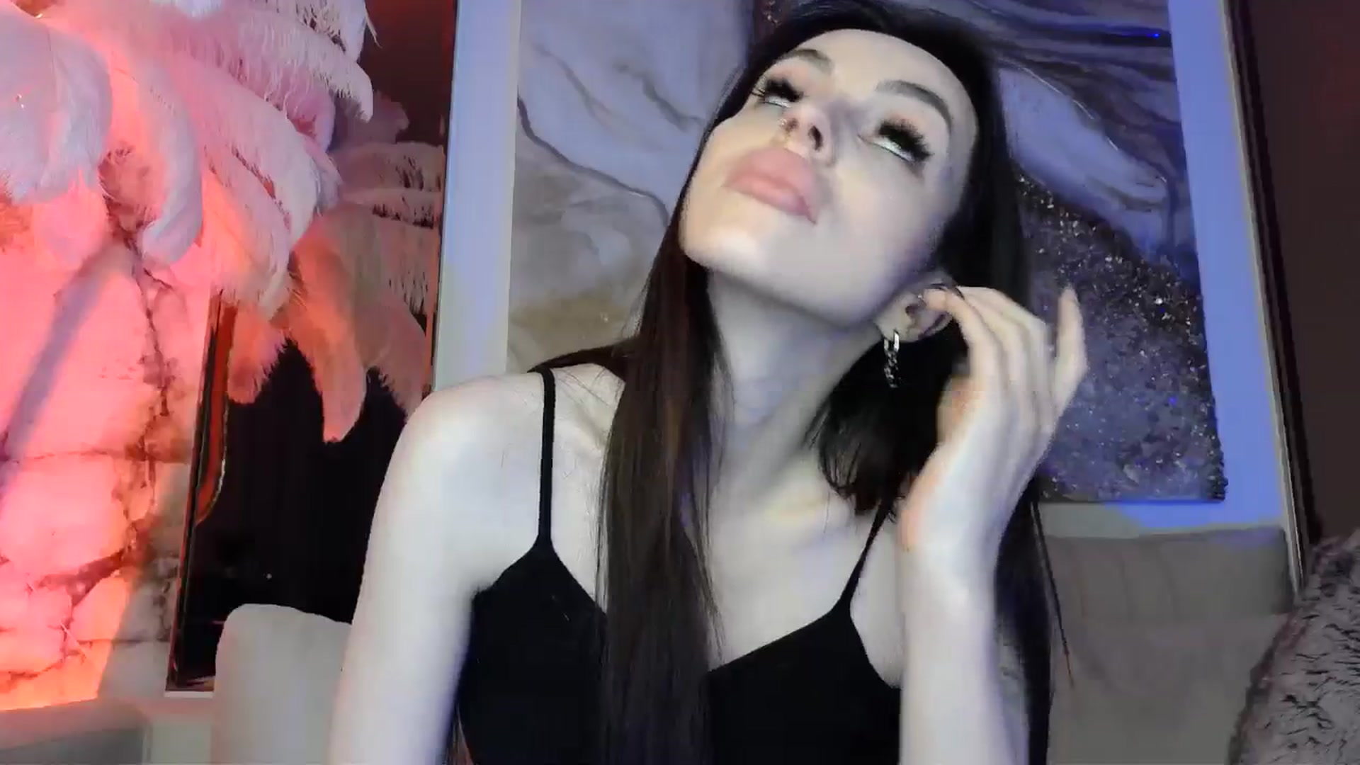 Gallery image thumbnail from UGLYGIRL_'s myfreecams stream on, 05/23/2024, 01:31 image 8 of 20