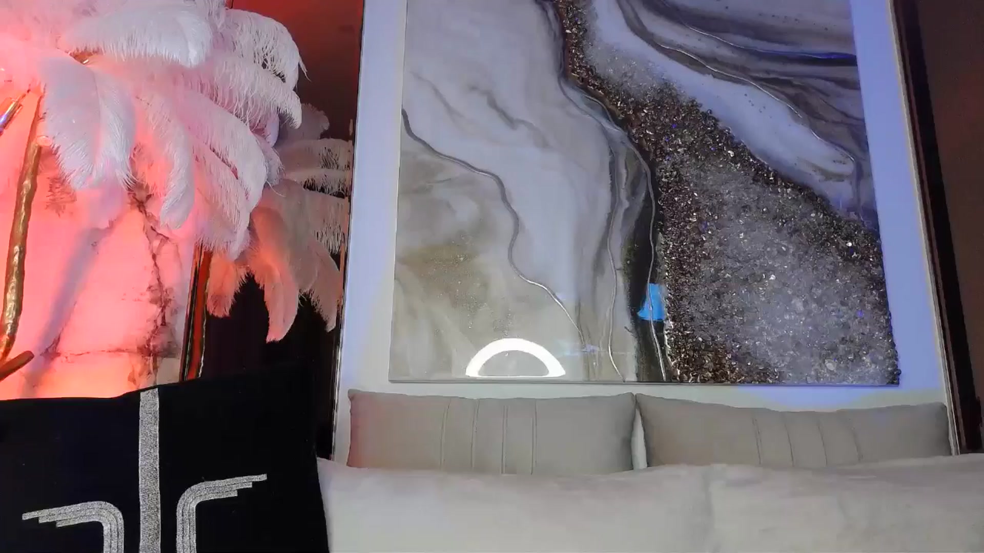 Gallery image thumbnail from UGLYGIRL_'s myfreecams stream on, 05/25/2024, 20:02 image 19 of 20