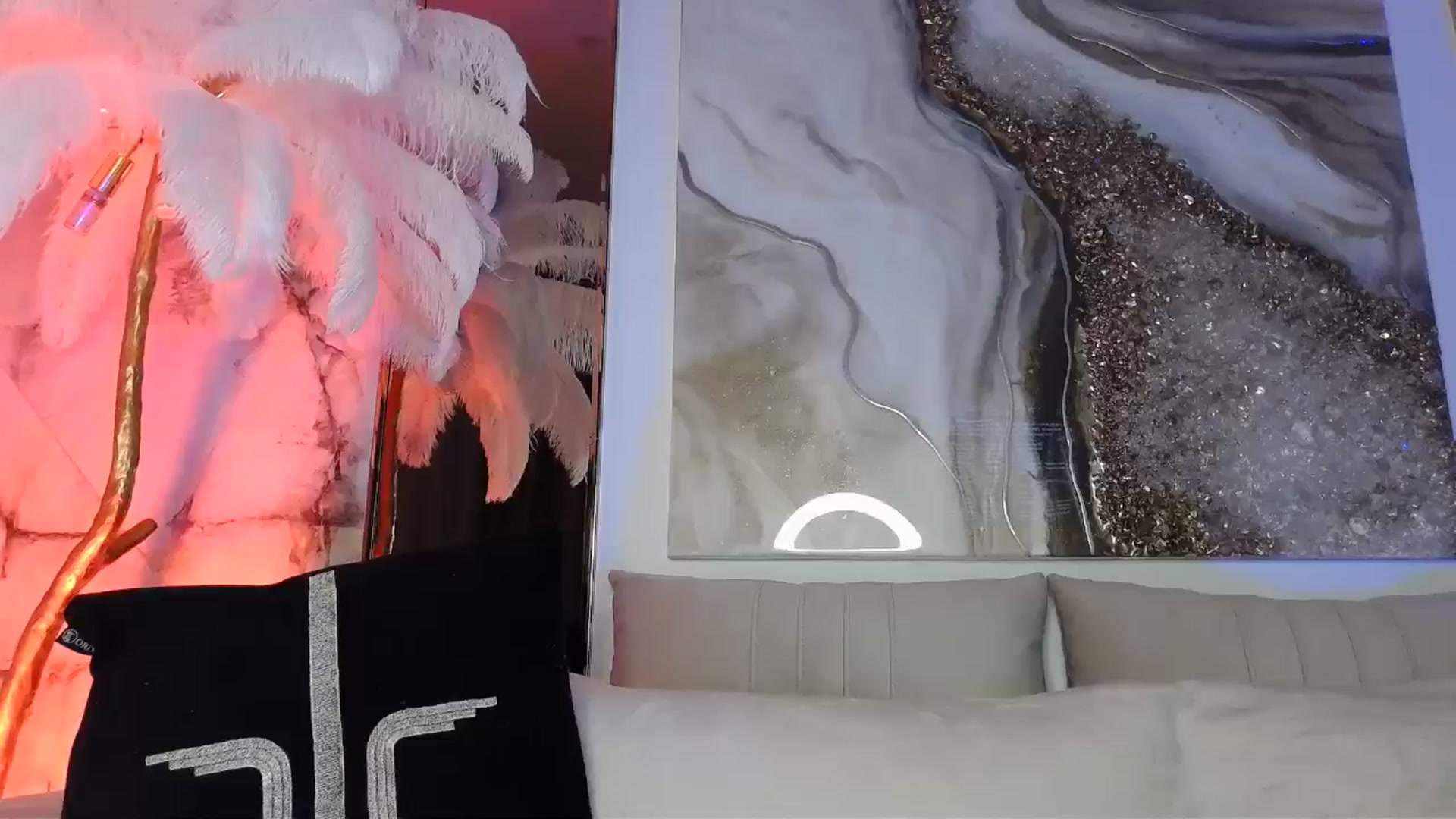 Gallery image thumbnail from UGLYGIRL_'s myfreecams stream on, 05/25/2024, 20:02 image 9 of 20