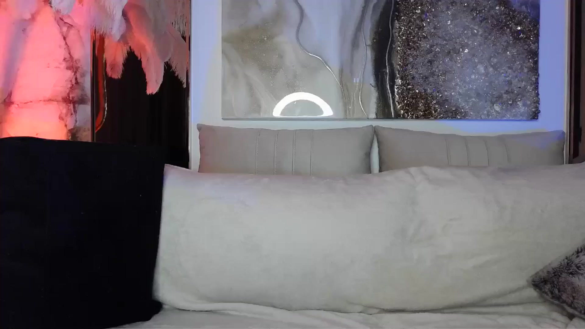 Gallery image thumbnail from UGLYGIRL_'s myfreecams stream on, 05/25/2024, 22:27 image 5 of 20