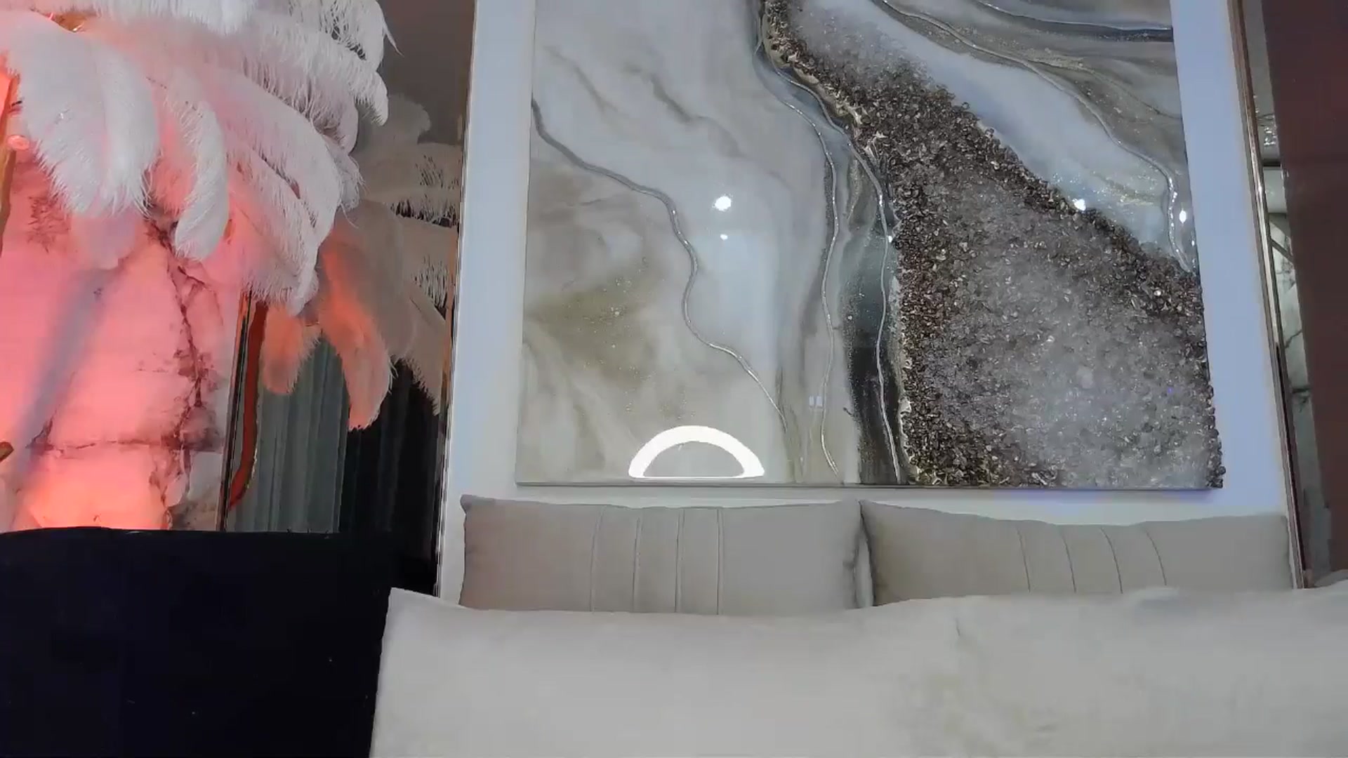 Gallery image thumbnail from UGLYGIRL_'s myfreecams stream on, 05/25/2024, 22:27 image 14 of 20