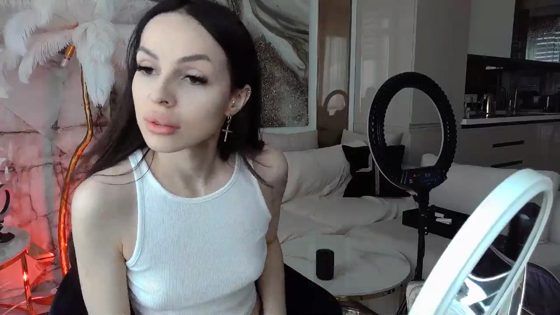 Gallery image thumbnail from UGLYGIRL_'s myfreecams stream on, 05/31/2024, 15:31 image 7 of 20