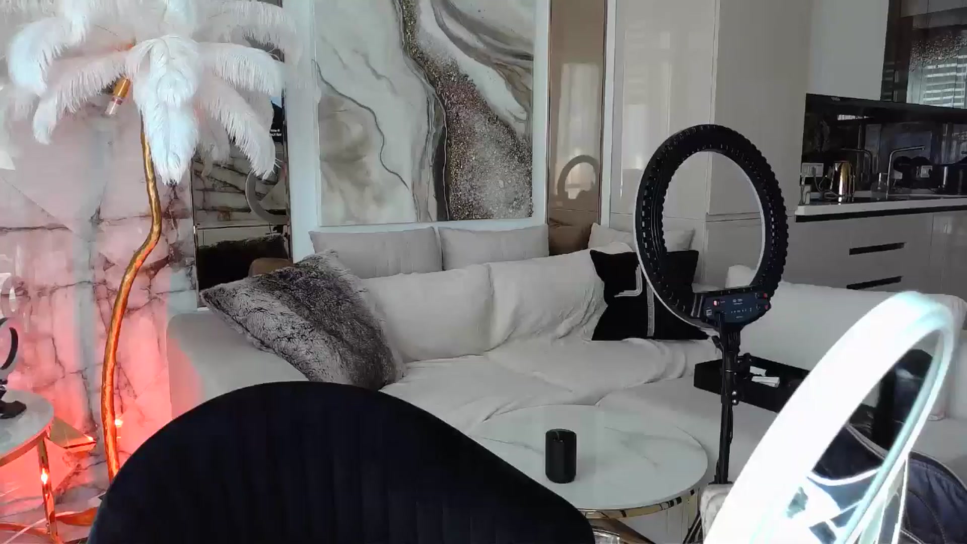 Gallery image thumbnail from UGLYGIRL_'s myfreecams stream on, 05/31/2024, 15:31 image 6 of 20