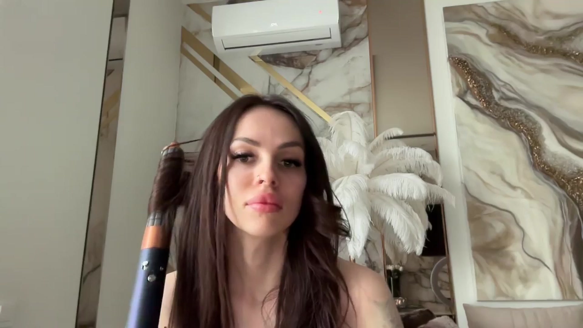Gallery image thumbnail from UGLYGIRL_'s myfreecams stream on, 06/08/2024, 15:22 image 14 of 20