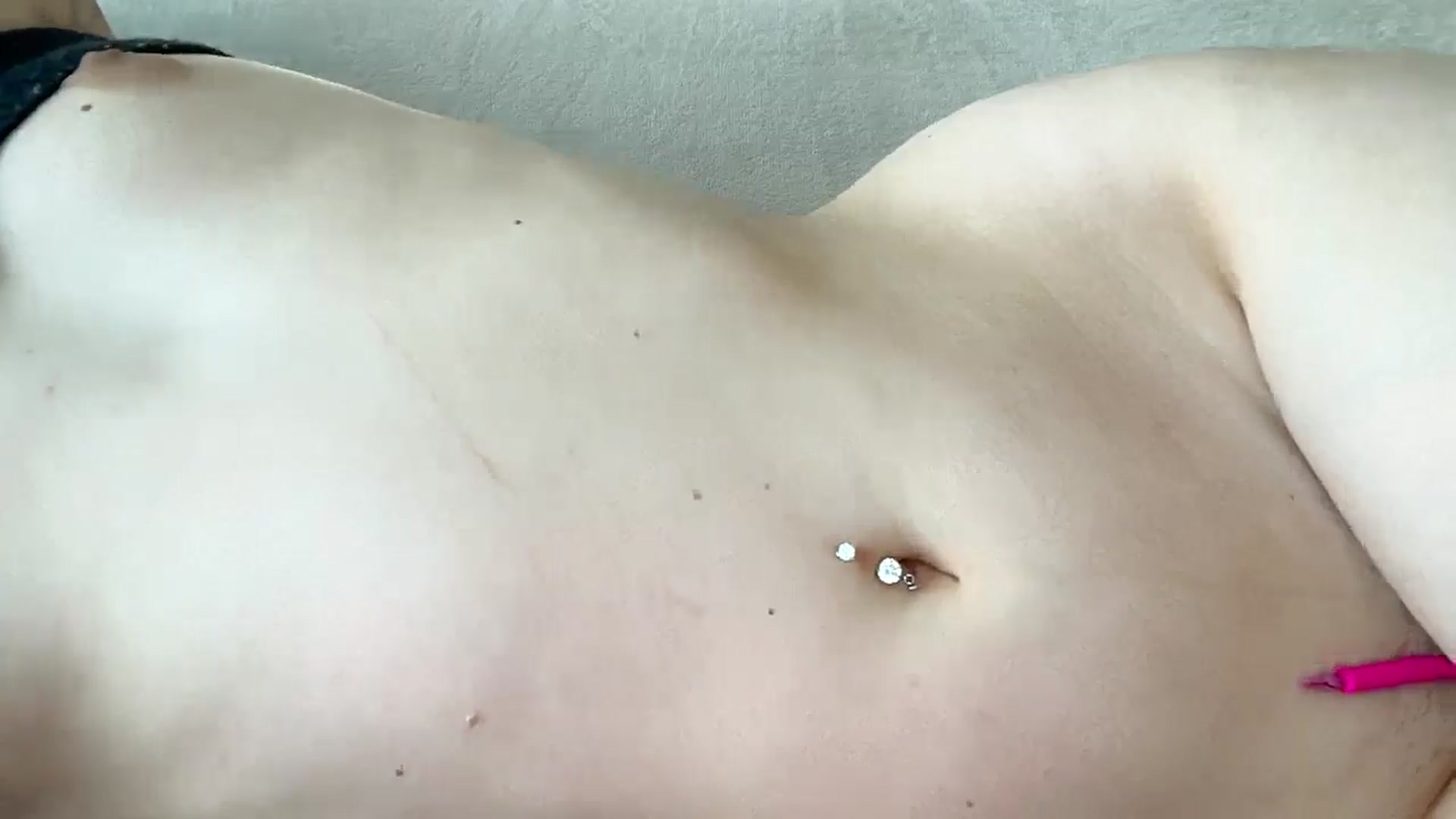 Gallery image thumbnail from UGLYGIRL_'s myfreecams stream on, 06/24/2024, 16:07 image 18 of 20