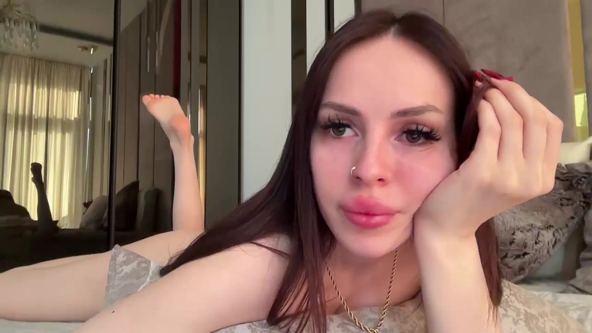 Gallery image thumbnail from UGLYGIRL_'s myfreecams stream on, 06/27/2024, 06:34 image 12 of 20