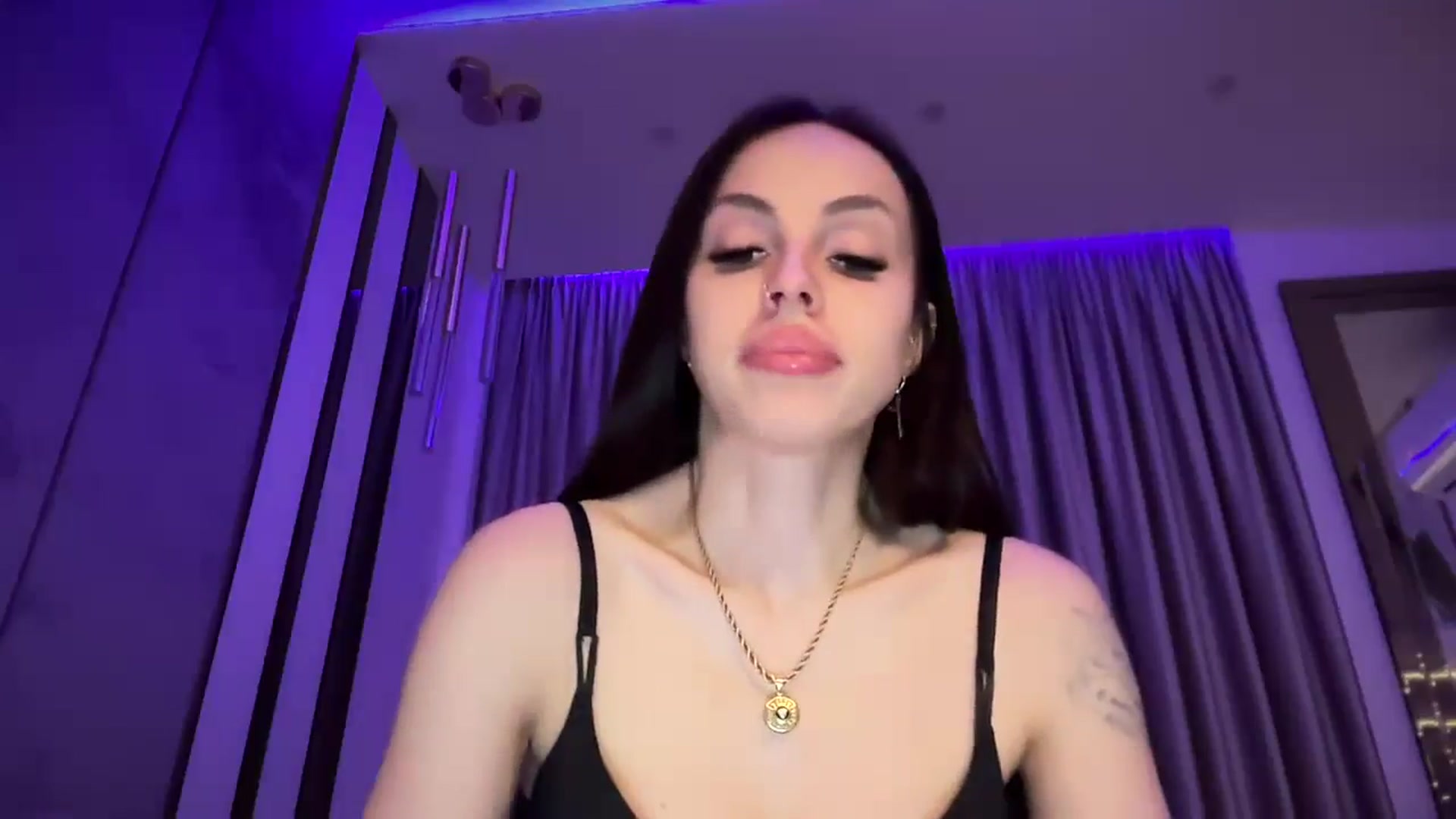 Gallery image thumbnail from UGLYGIRL_'s myfreecams stream on, 07/07/2024, 02:54 image 2 of 20
