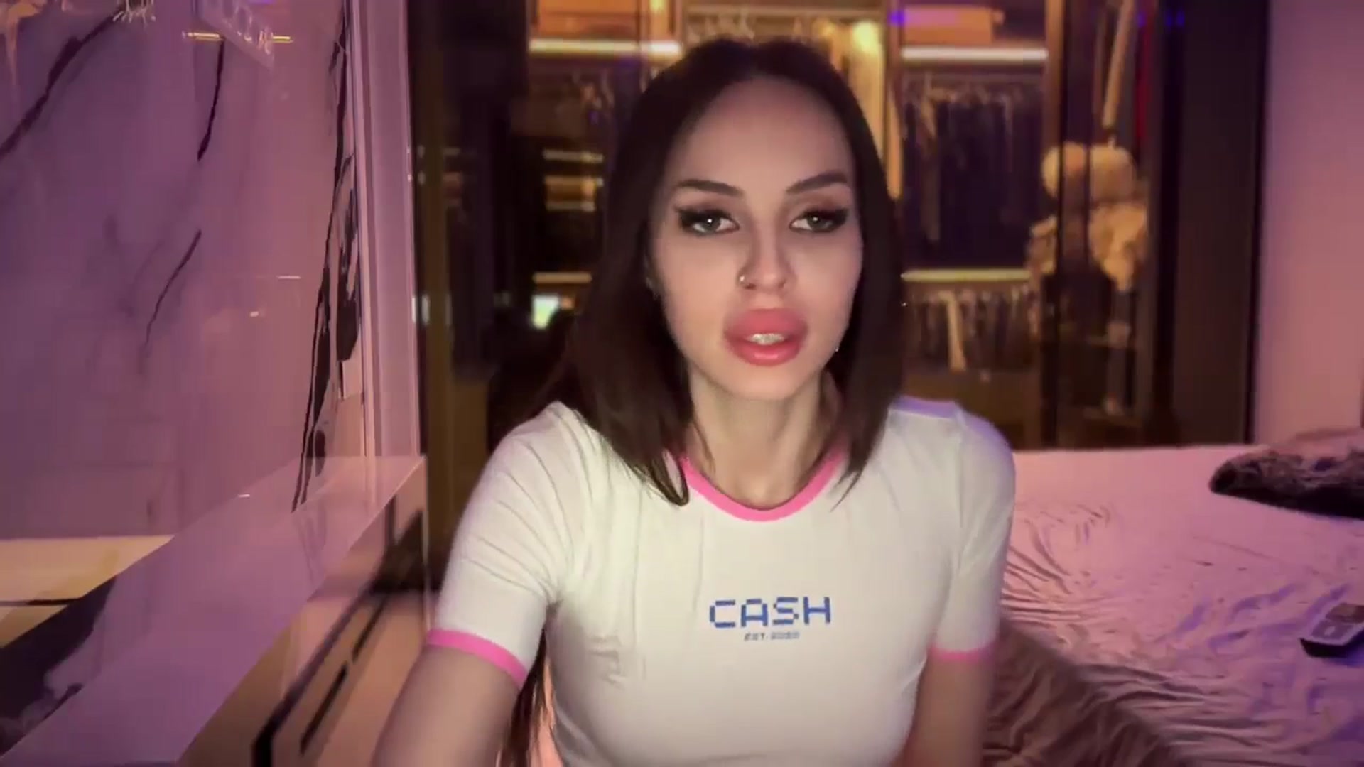 Gallery image thumbnail from UGLYGIRL_'s myfreecams stream on, 07/07/2024, 20:23 image 7 of 20