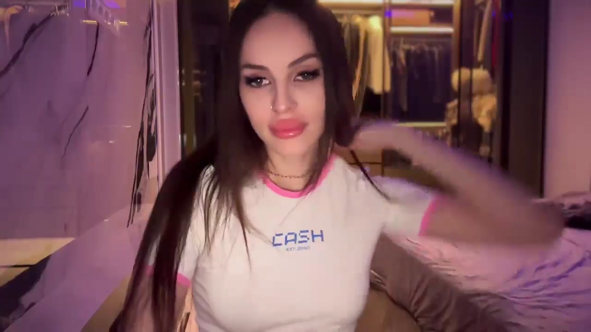 Gallery image thumbnail from UGLYGIRL_'s myfreecams stream on, 07/07/2024, 20:23 image 6 of 20