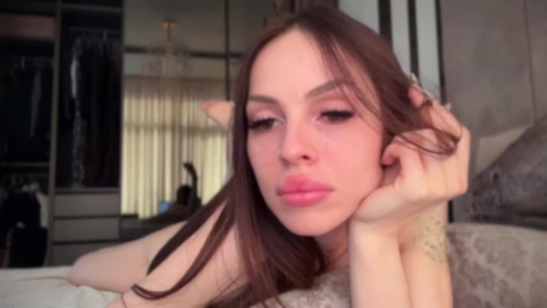 Gallery image thumbnail from UGLYGIRL_'s myfreecams stream on, 07/09/2024, 06:40 image 10 of 20