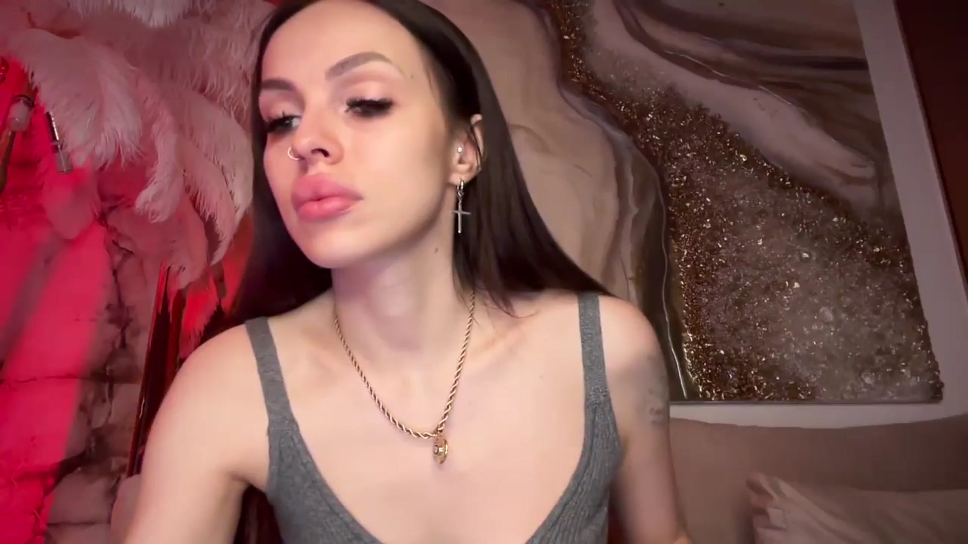 Gallery image thumbnail from UGLYGIRL_'s myfreecams stream on, 07/10/2024, 24:05 image 5 of 20