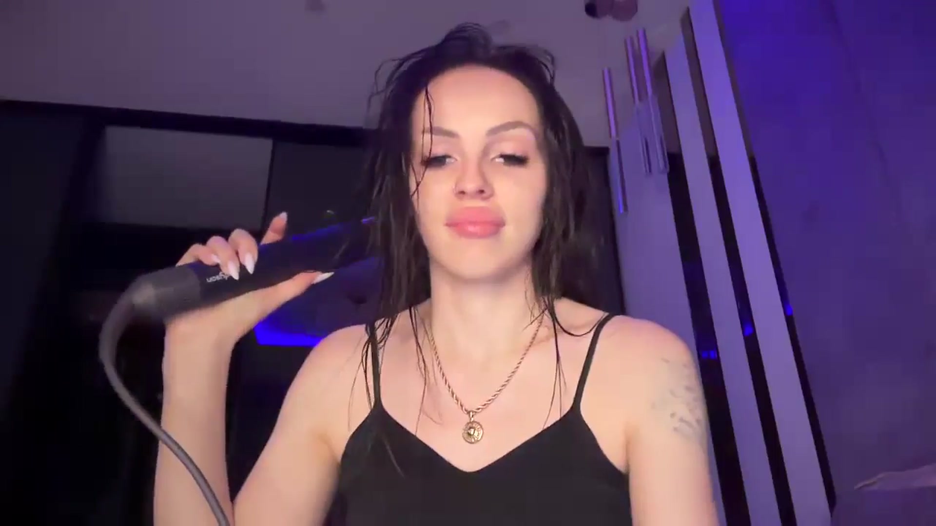 Gallery image thumbnail from UGLYGIRL_'s myfreecams stream on, 07/12/2024, 05:45 image 3 of 20