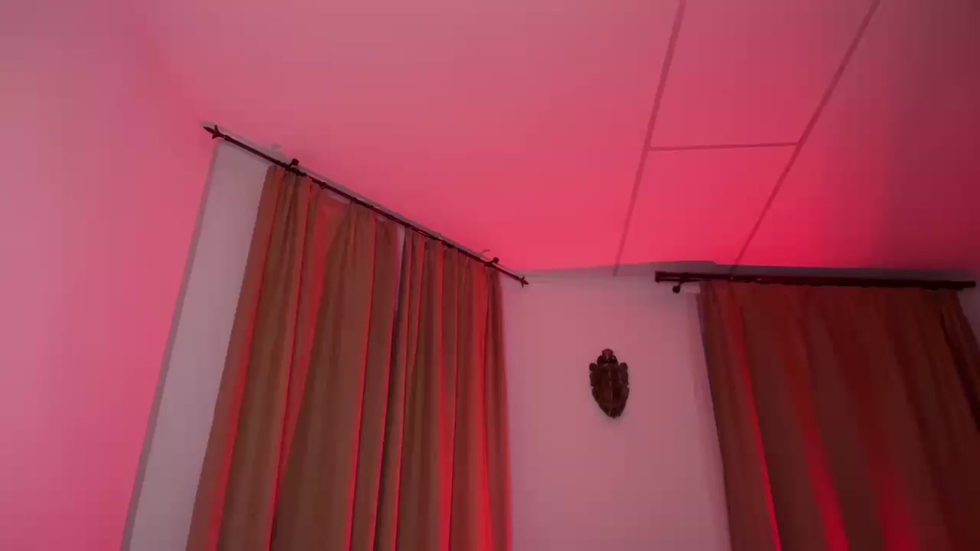 Gallery image thumbnail from UGLYGIRL_'s myfreecams stream on, 08/05/2024, 20:31 image 10 of 20