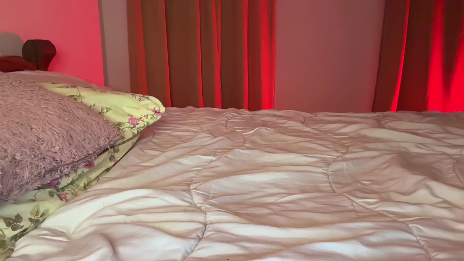 Gallery image thumbnail from UGLYGIRL_'s myfreecams stream on, 08/05/2024, 22:22 image 19 of 20