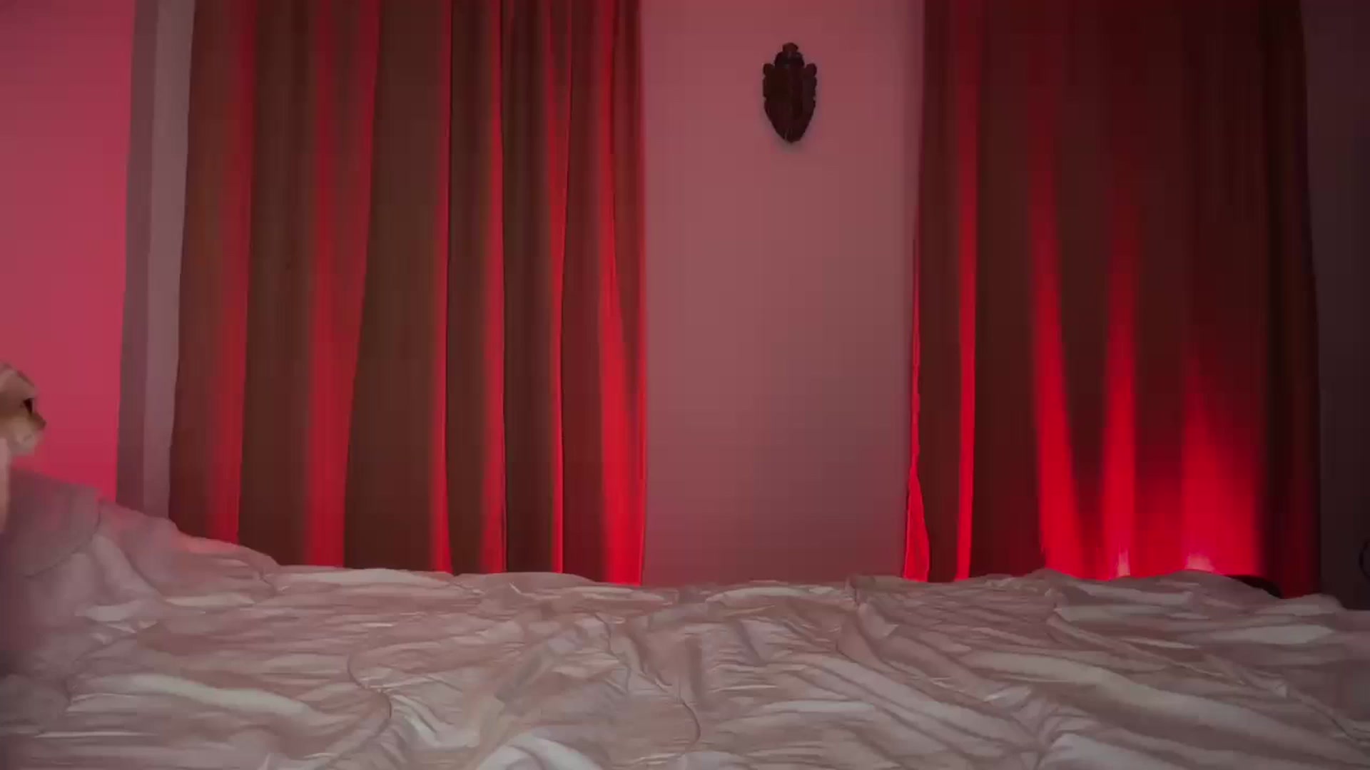 Gallery image thumbnail from UGLYGIRL_'s myfreecams stream on, 08/06/2024, 19:20 image 6 of 20
