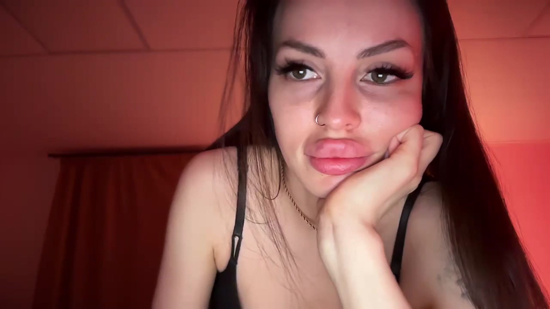 Gallery image thumbnail from UGLYGIRL_'s myfreecams stream on, 08/07/2024, 21:37 image 2 of 20