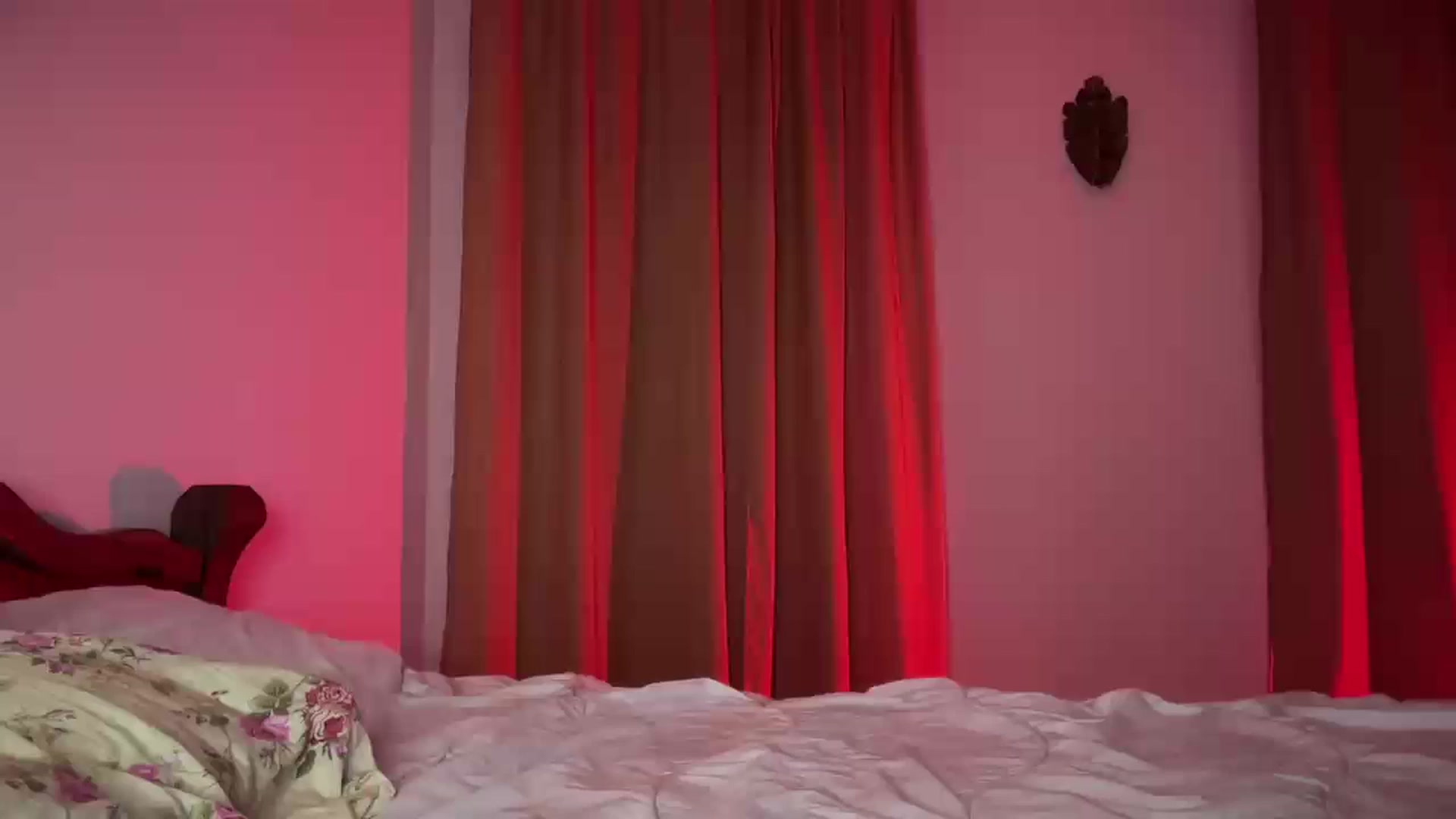 Gallery image thumbnail from UGLYGIRL_'s myfreecams stream on, 08/08/2024, 21:59 image 15 of 20