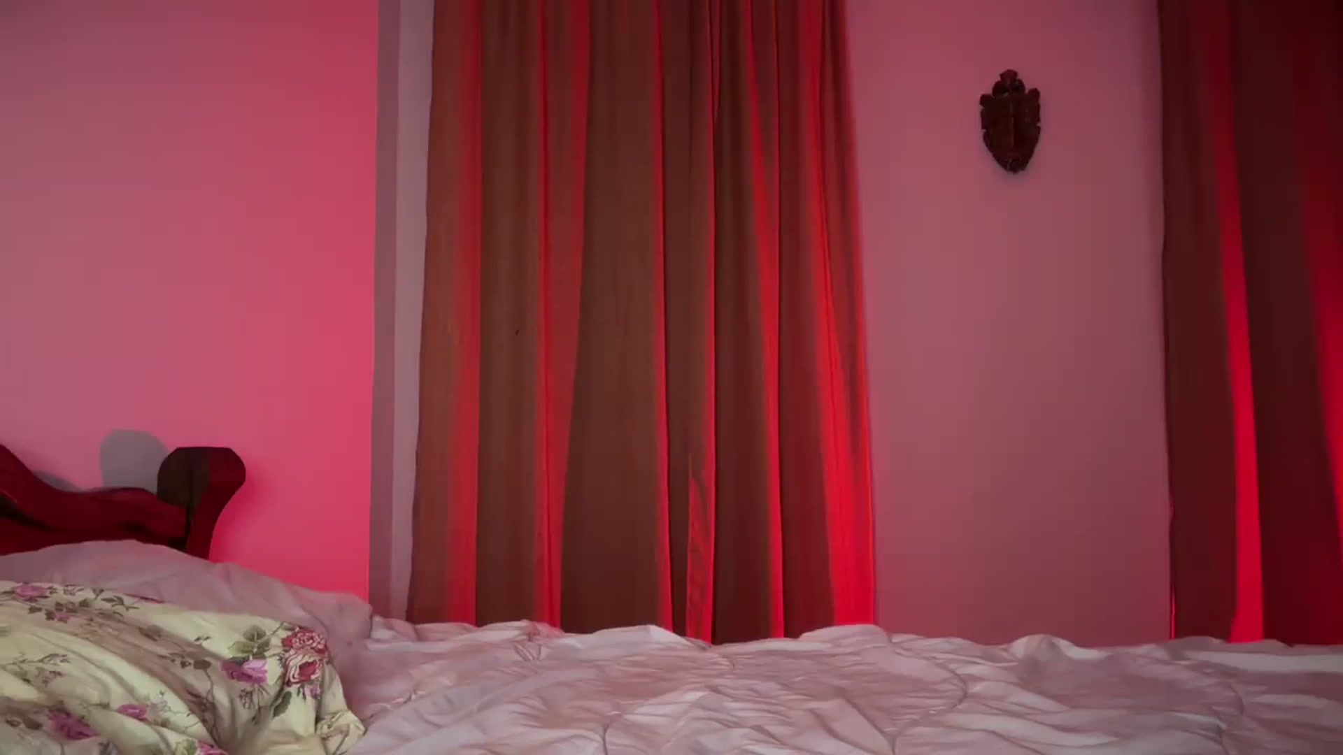 Gallery image thumbnail from UGLYGIRL_'s myfreecams stream on, 08/08/2024, 21:59 image 16 of 20