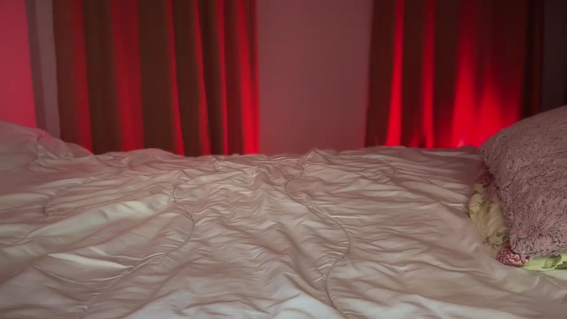 Gallery image thumbnail from UGLYGIRL_'s myfreecams stream on, 08/09/2024, 22:06 image 18 of 20