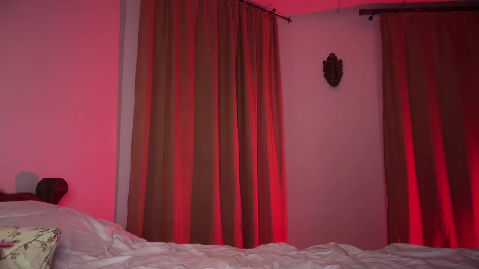 Gallery image thumbnail from UGLYGIRL_'s myfreecams stream on, 08/10/2024, 01:33 image 1 of 20