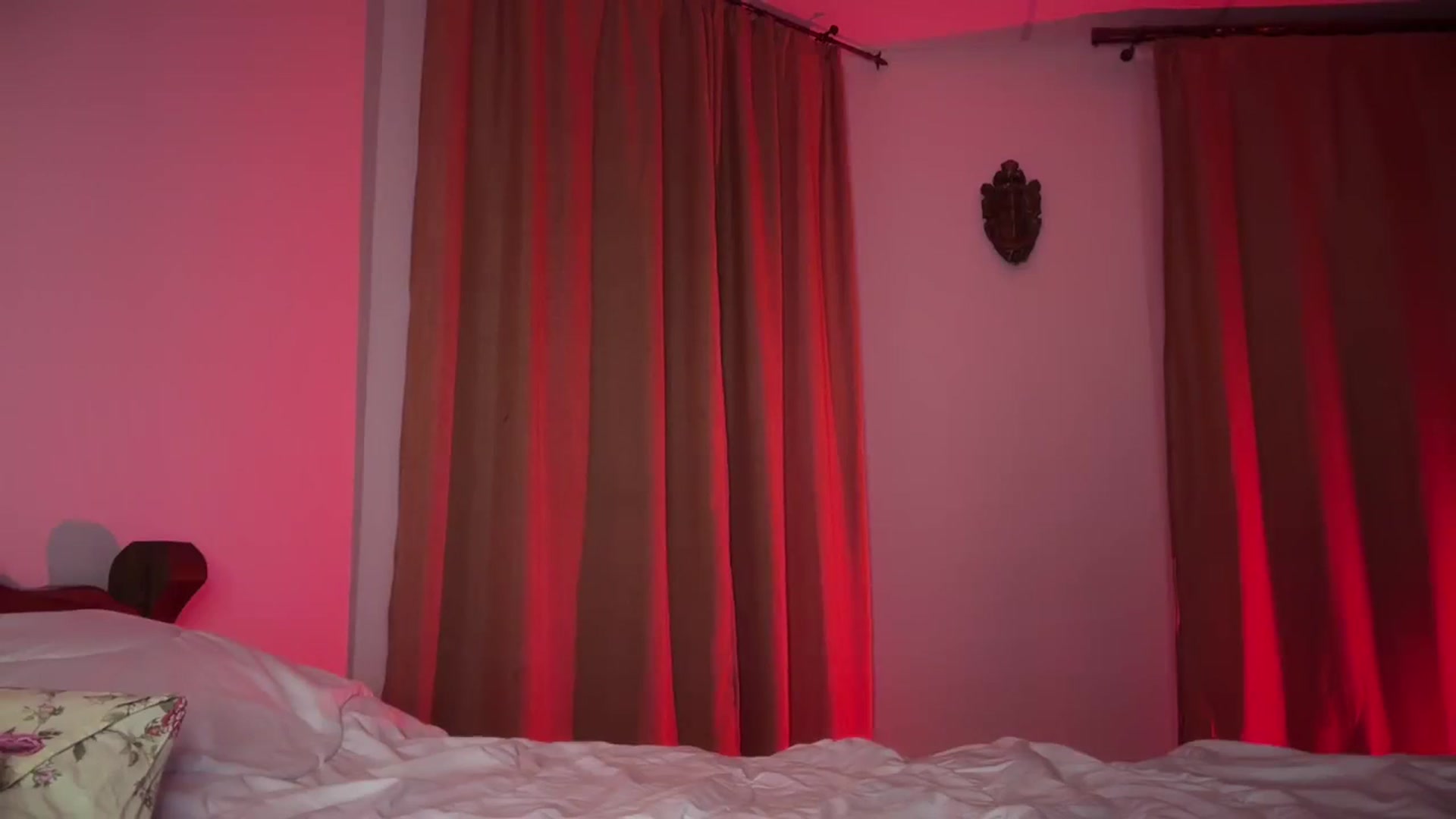 Gallery image thumbnail from UGLYGIRL_'s myfreecams stream on, 08/10/2024, 02:32 image 3 of 20