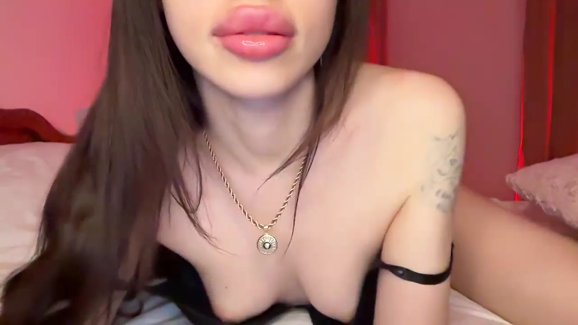 Gallery image thumbnail from UGLYGIRL_'s myfreecams stream on, 08/10/2024, 21:17 image 20 of 20