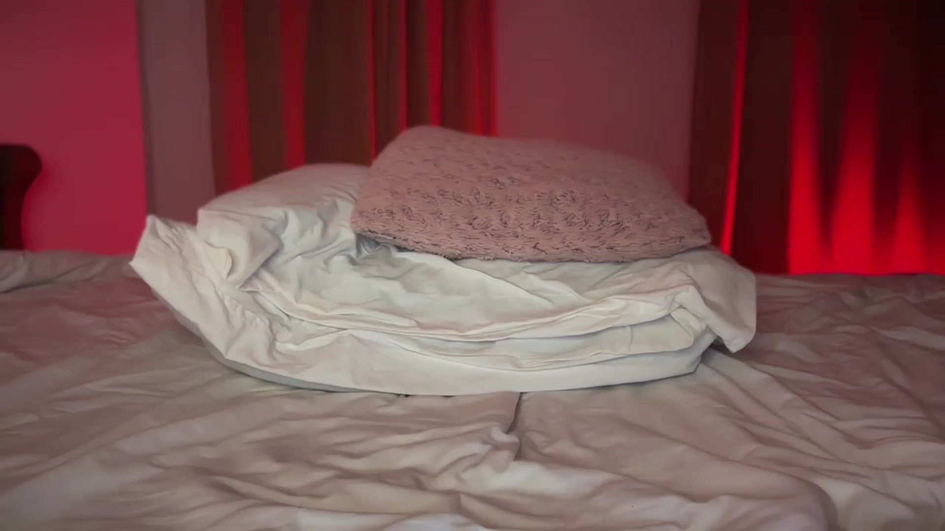 Gallery image thumbnail from UGLYGIRL_'s myfreecams stream on, 08/14/2024, 05:41 image 2 of 20