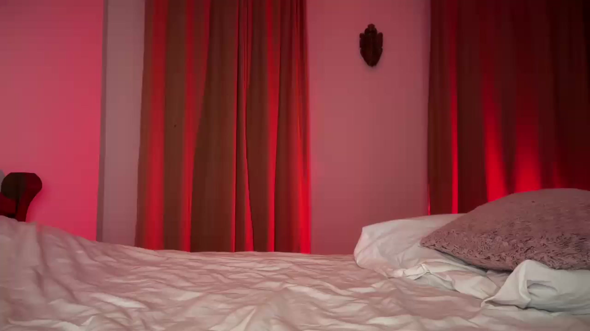 Gallery image thumbnail from UGLYGIRL_'s myfreecams stream on, 08/15/2024, 24:32 image 2 of 20
