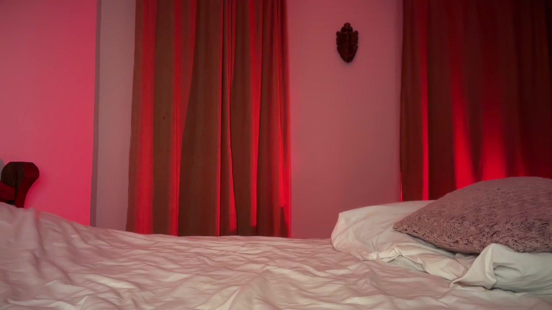 Gallery image thumbnail from UGLYGIRL_'s myfreecams stream on, 08/15/2024, 24:32 image 9 of 20