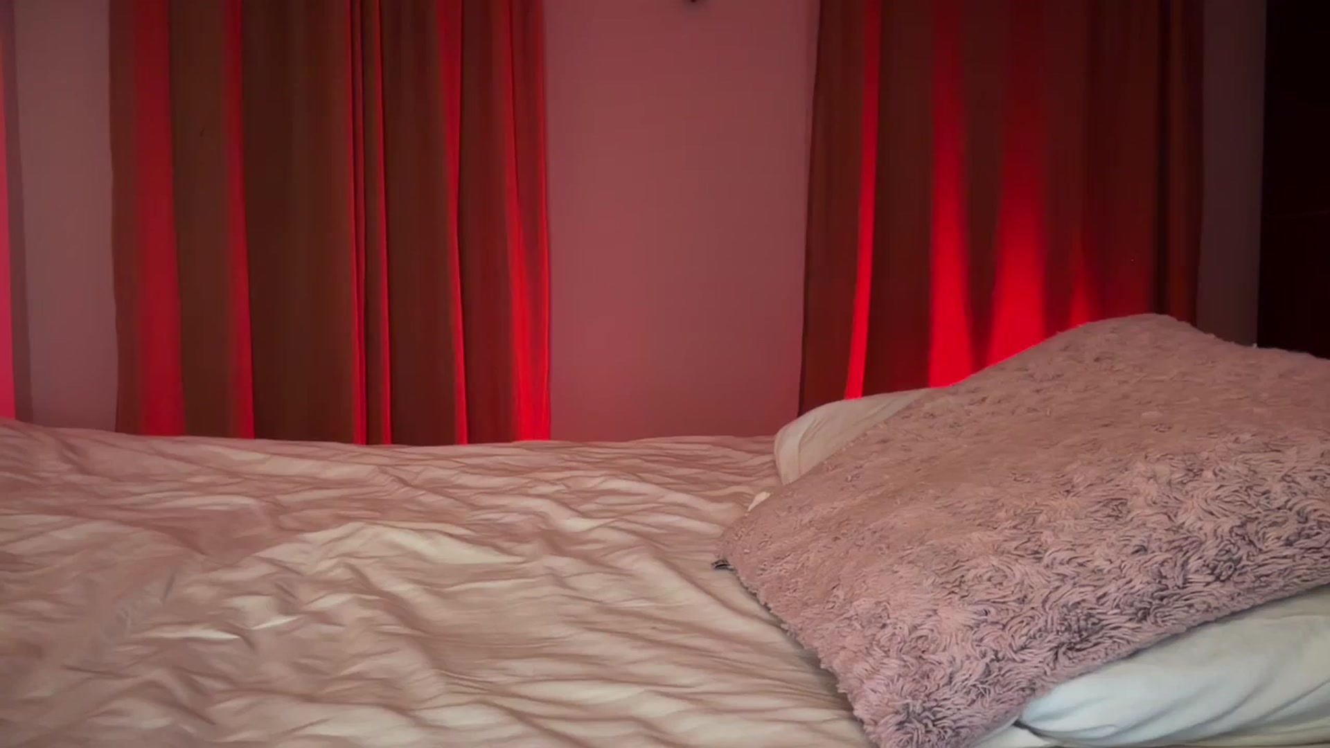 Gallery image thumbnail from UGLYGIRL_'s myfreecams stream on, 08/16/2024, 24:39 image 7 of 20