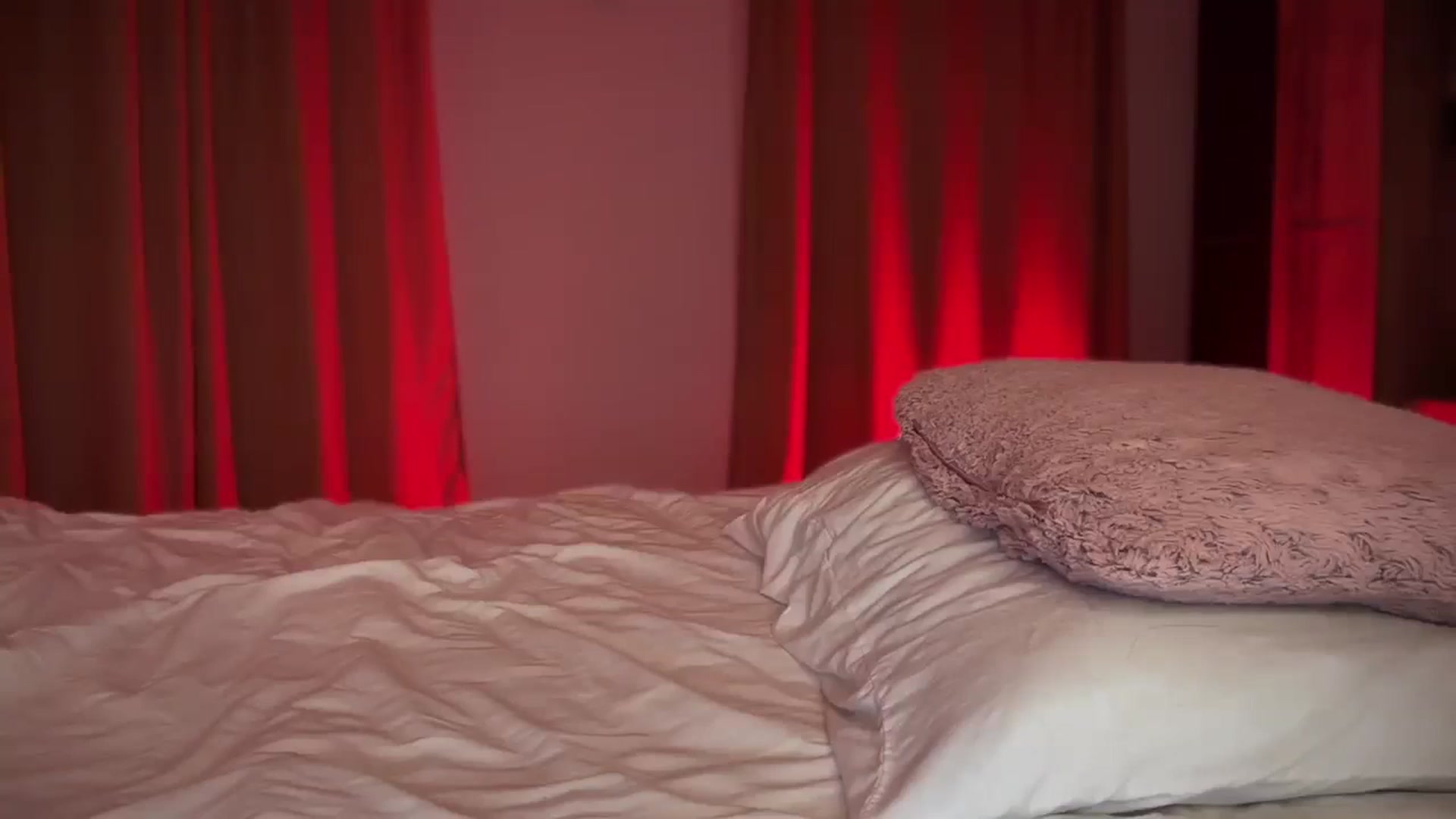 Gallery image thumbnail from UGLYGIRL_'s myfreecams stream on, 08/20/2024, 21:49 image 18 of 20