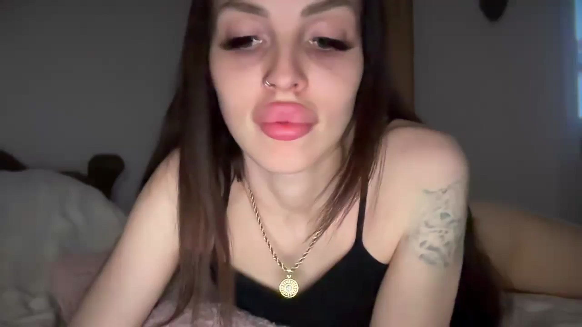 Gallery image thumbnail from UGLYGIRL_'s myfreecams stream on, 08/23/2024, 17:49 image 7 of 20