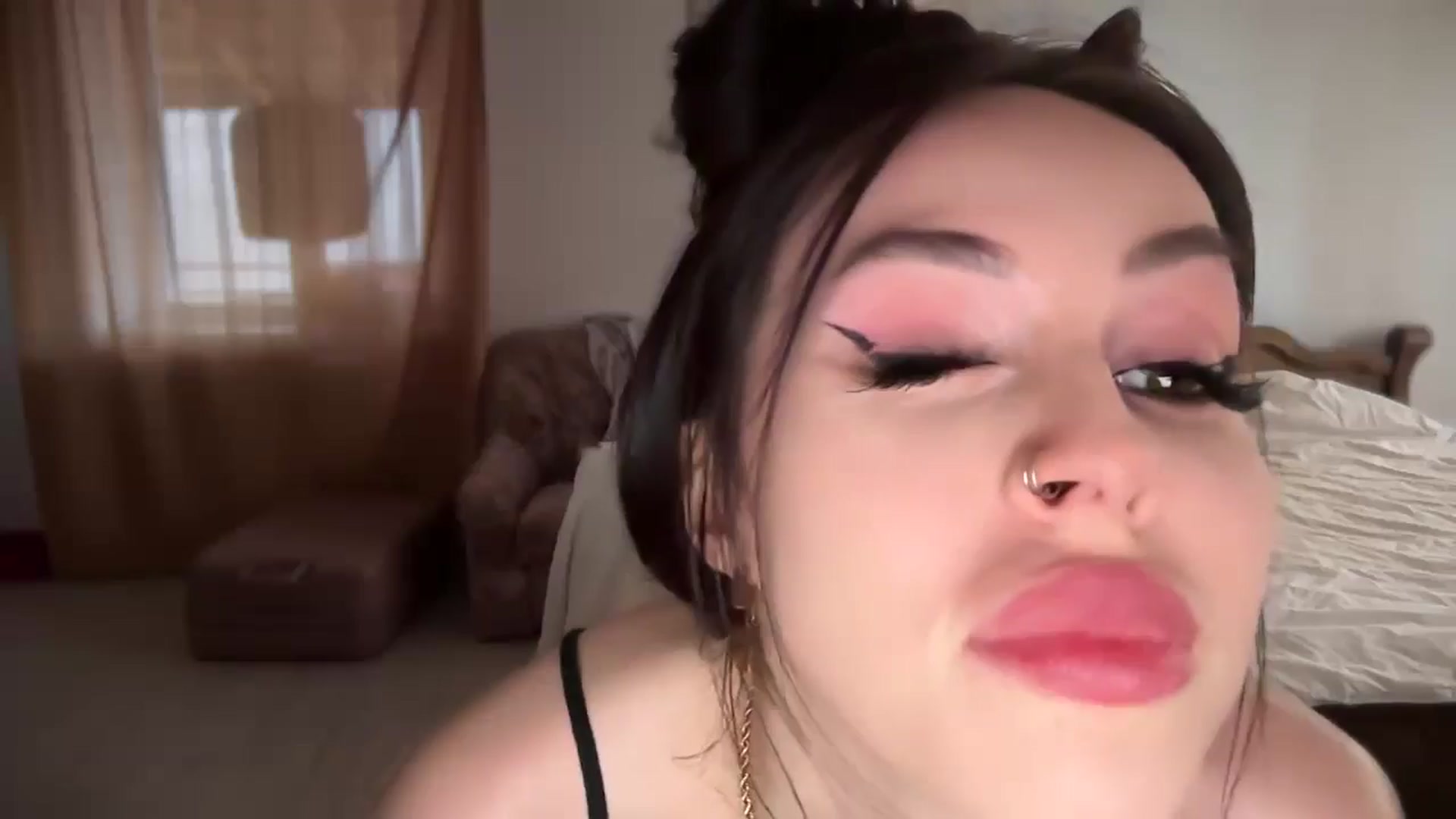 Gallery image thumbnail from UGLYGIRL_'s myfreecams stream on, 08/25/2024, 16:12 image 1 of 20