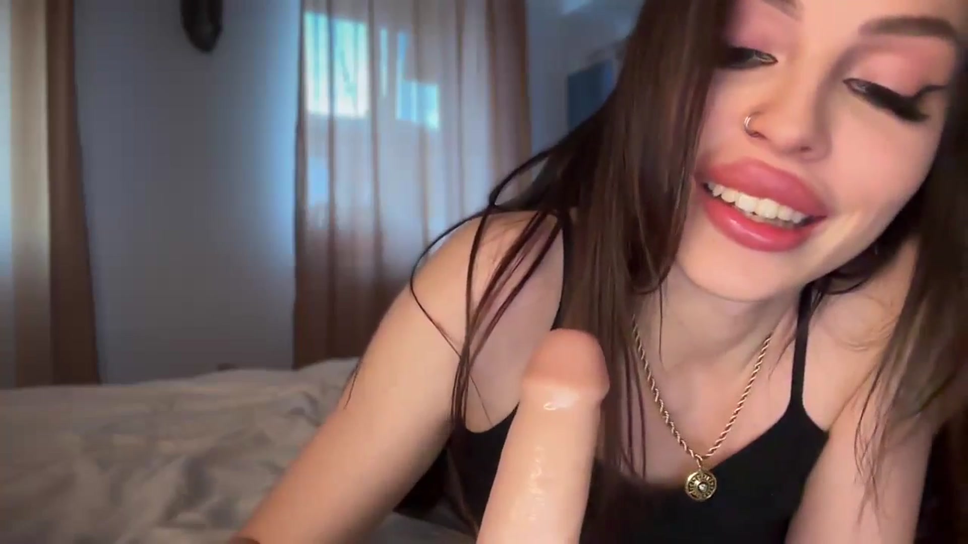 Gallery image thumbnail from UGLYGIRL_'s myfreecams stream on, 08/25/2024, 17:15 image 6 of 20
