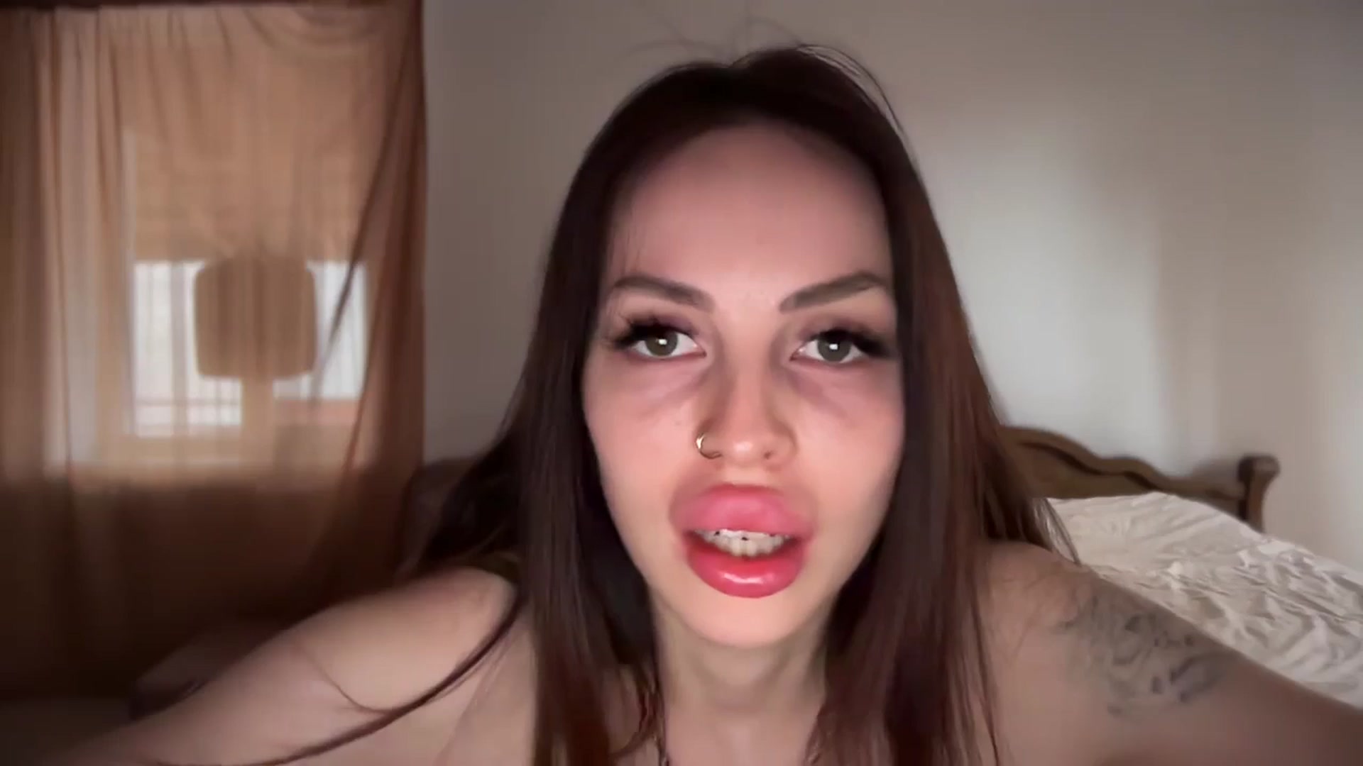 Gallery image thumbnail from UGLYGIRL_'s myfreecams stream on, 08/26/2024, 14:03 image 5 of 20