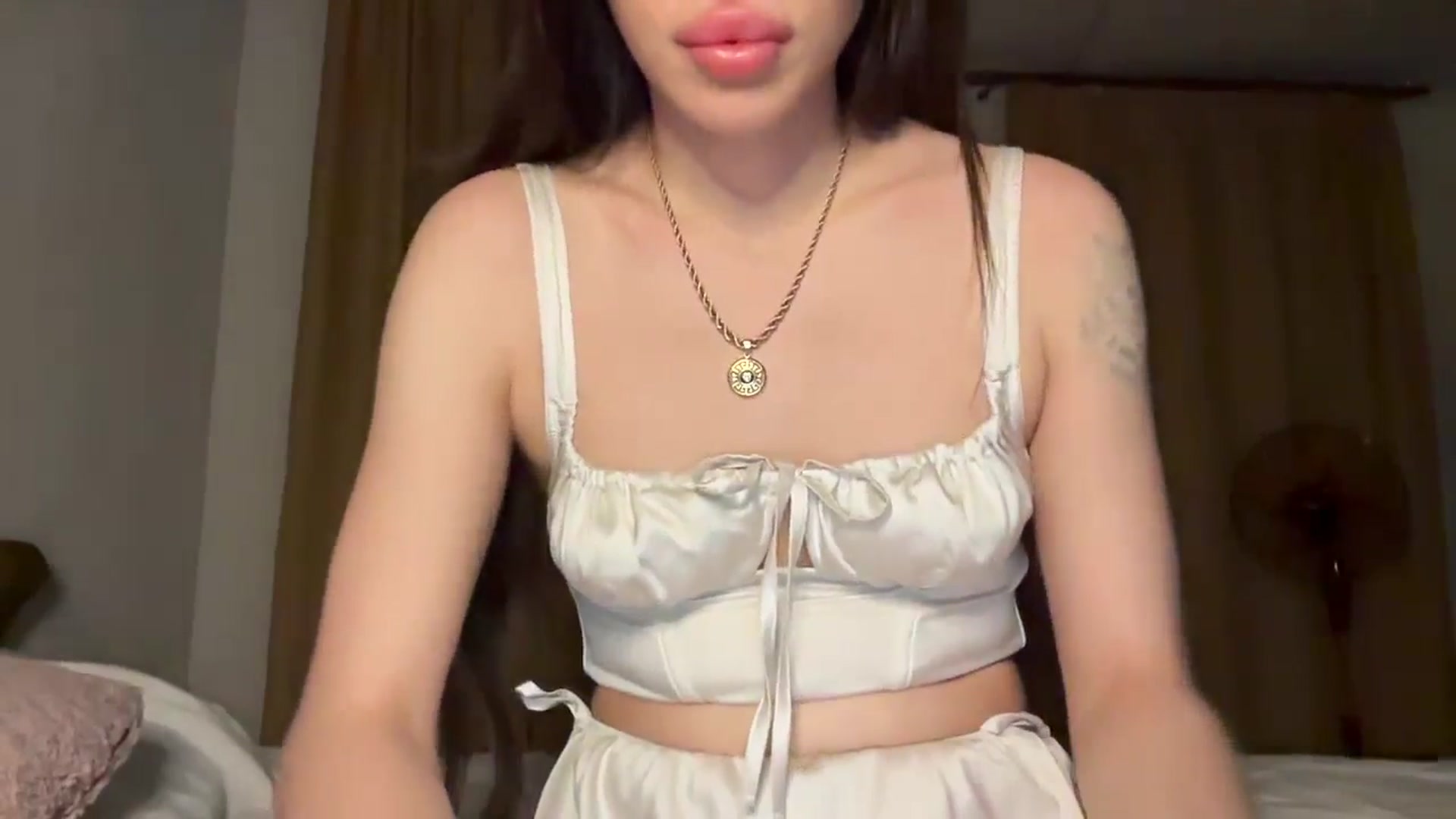 Gallery image thumbnail from UGLYGIRL_'s myfreecams stream on, 08/26/2024, 18:09 image 15 of 20