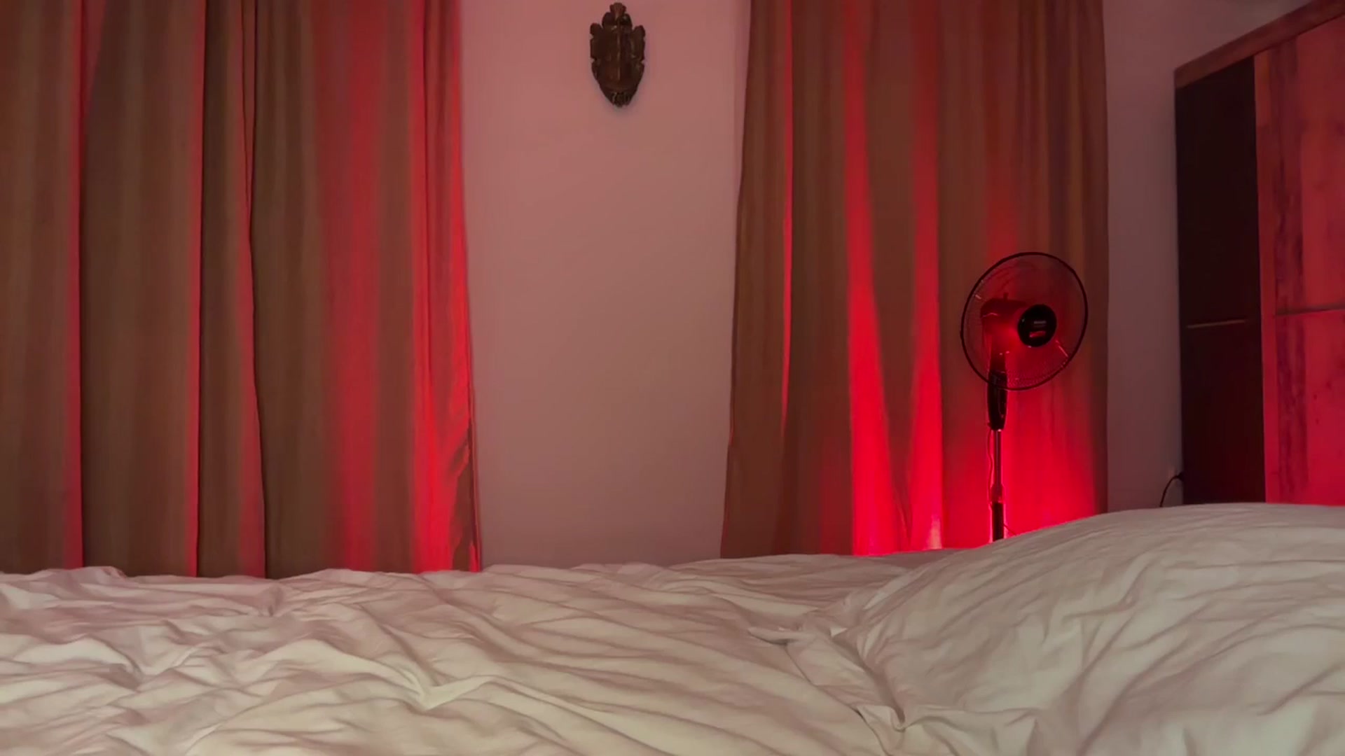 Gallery image thumbnail from UGLYGIRL_'s myfreecams stream on, 08/27/2024, 02:51 image 20 of 20